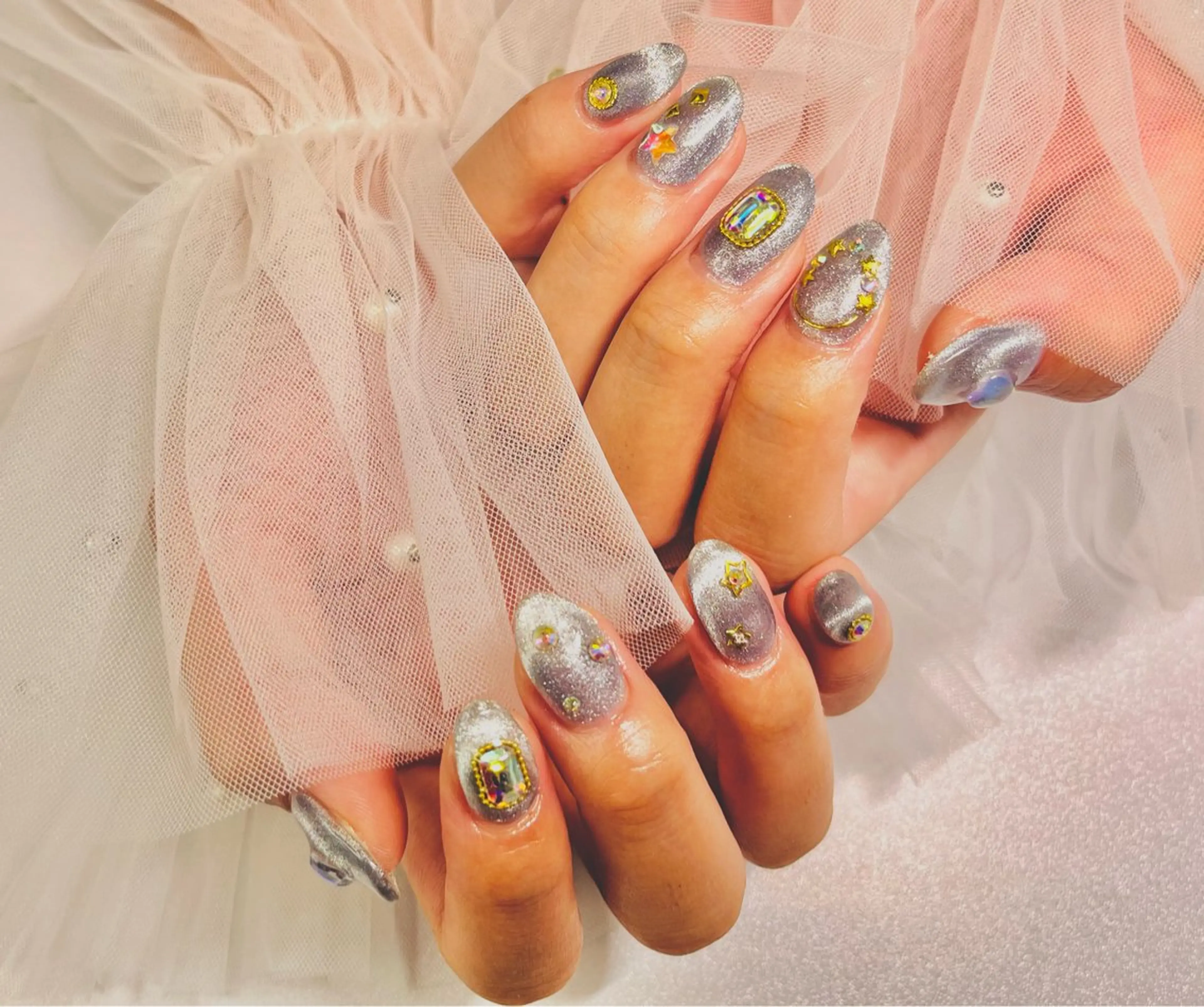 ネイル マグネットネイル オフィスネイル シンプルネイル ワンホンネイル 冬ネイル ハンドネイル N's Nailのネイルデザイン