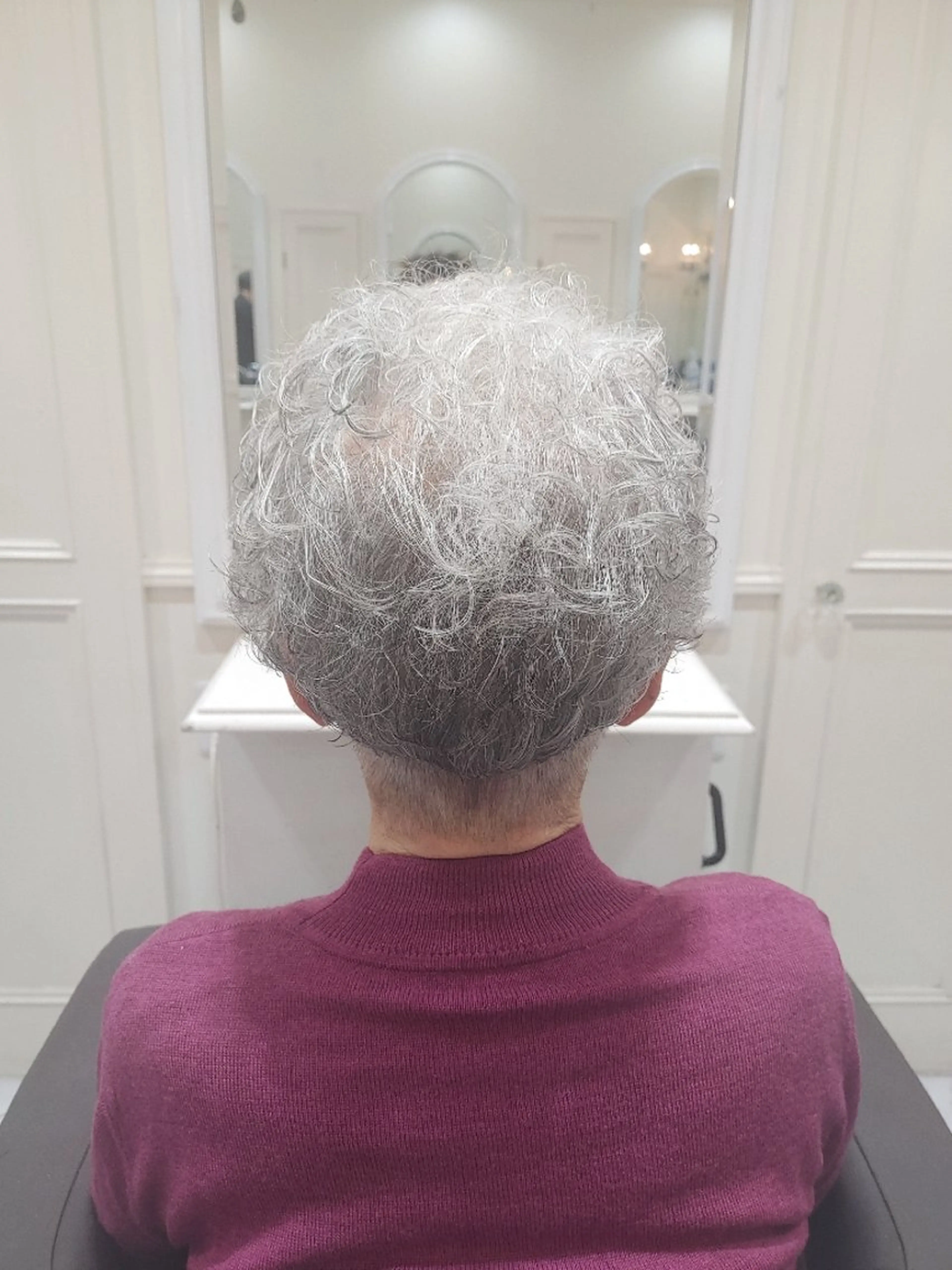 ショート パーマ 中村 裕昭のヘアスタイル