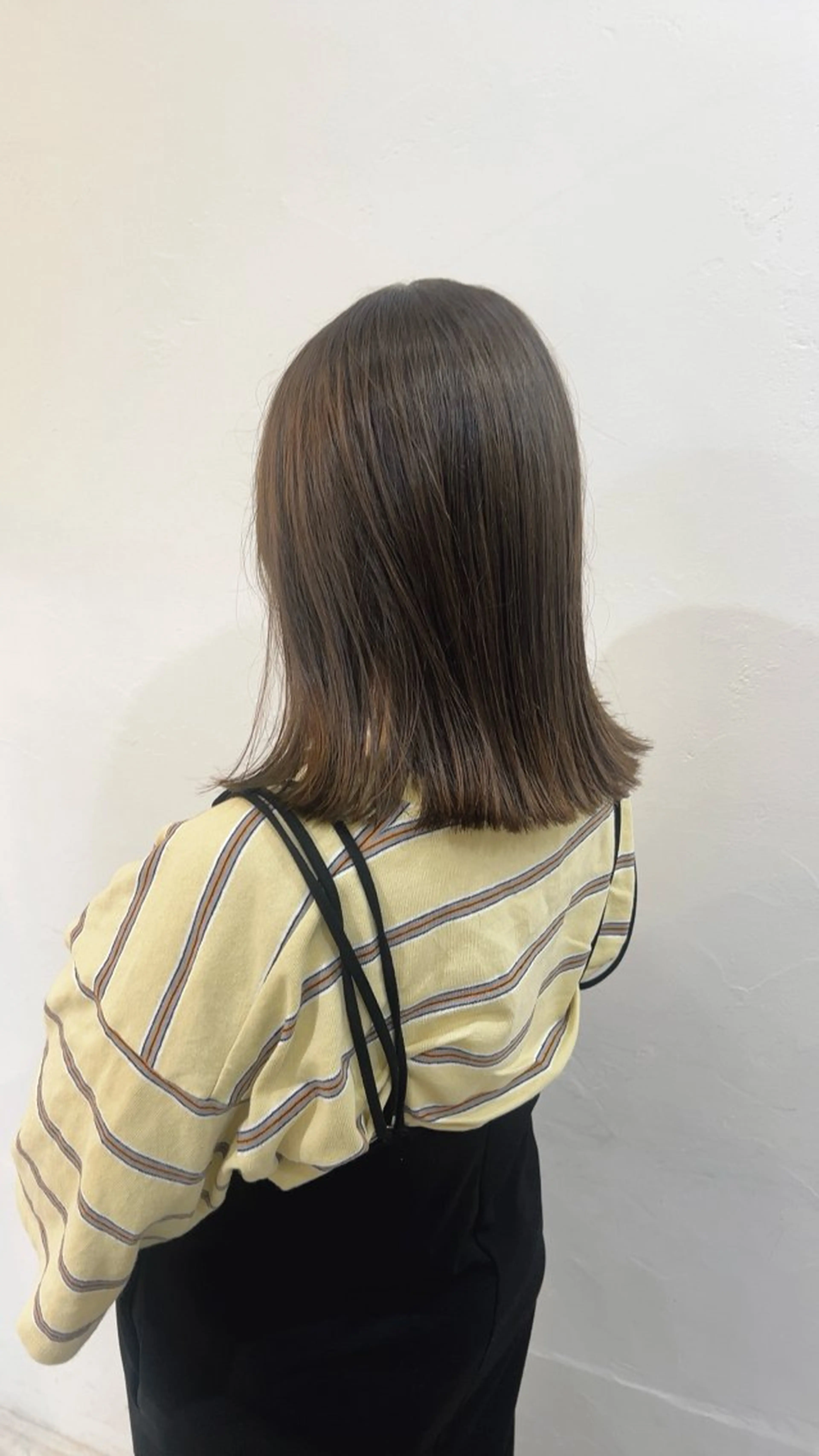 ミディアム カラー 近藤 若菜のヘアスタイル