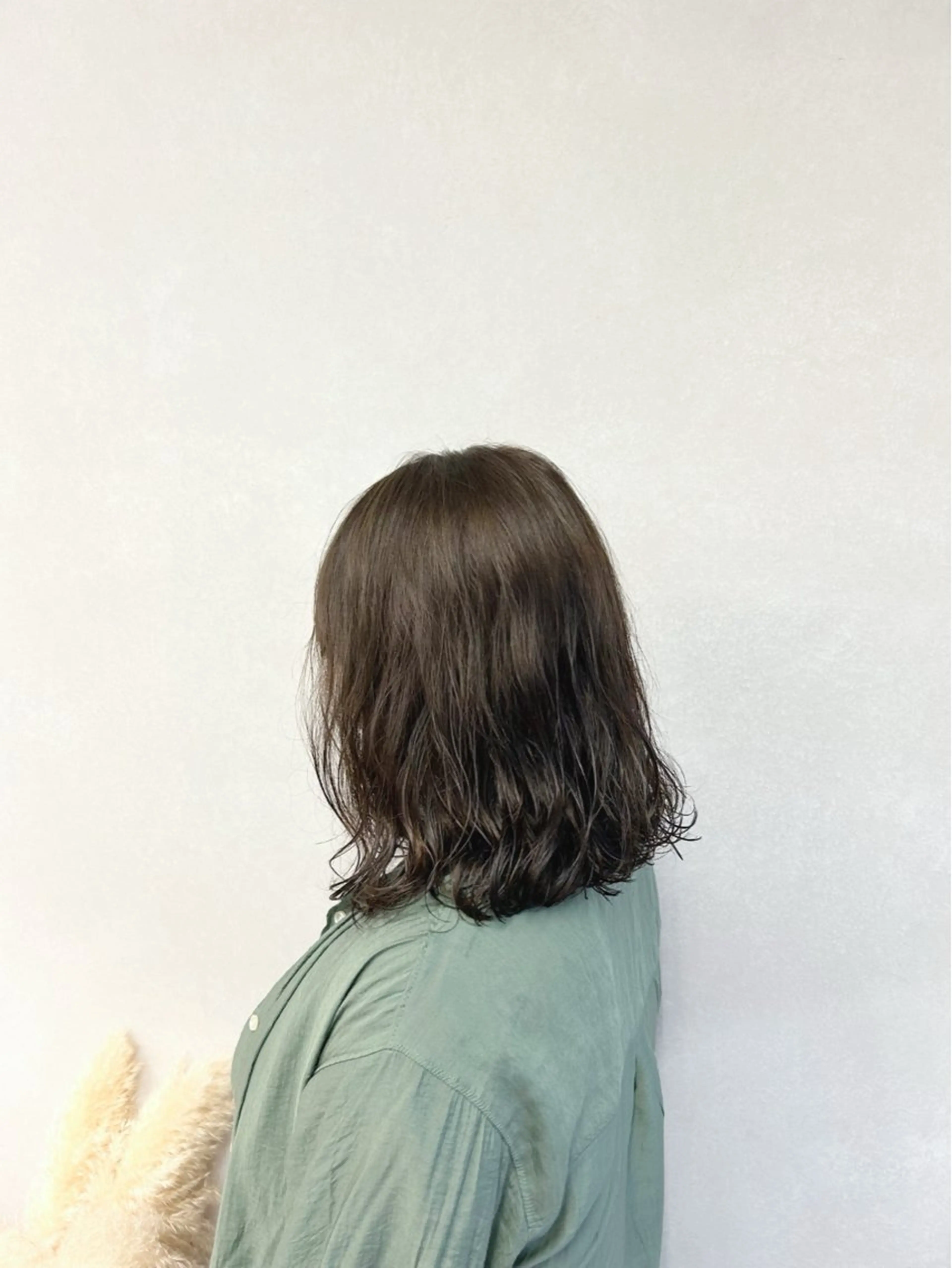 ミディアム カラー ミディアムパーマ オリーブカラー 暖色･似合わせカラー (廣石沙英🎀)のヘアスタイル