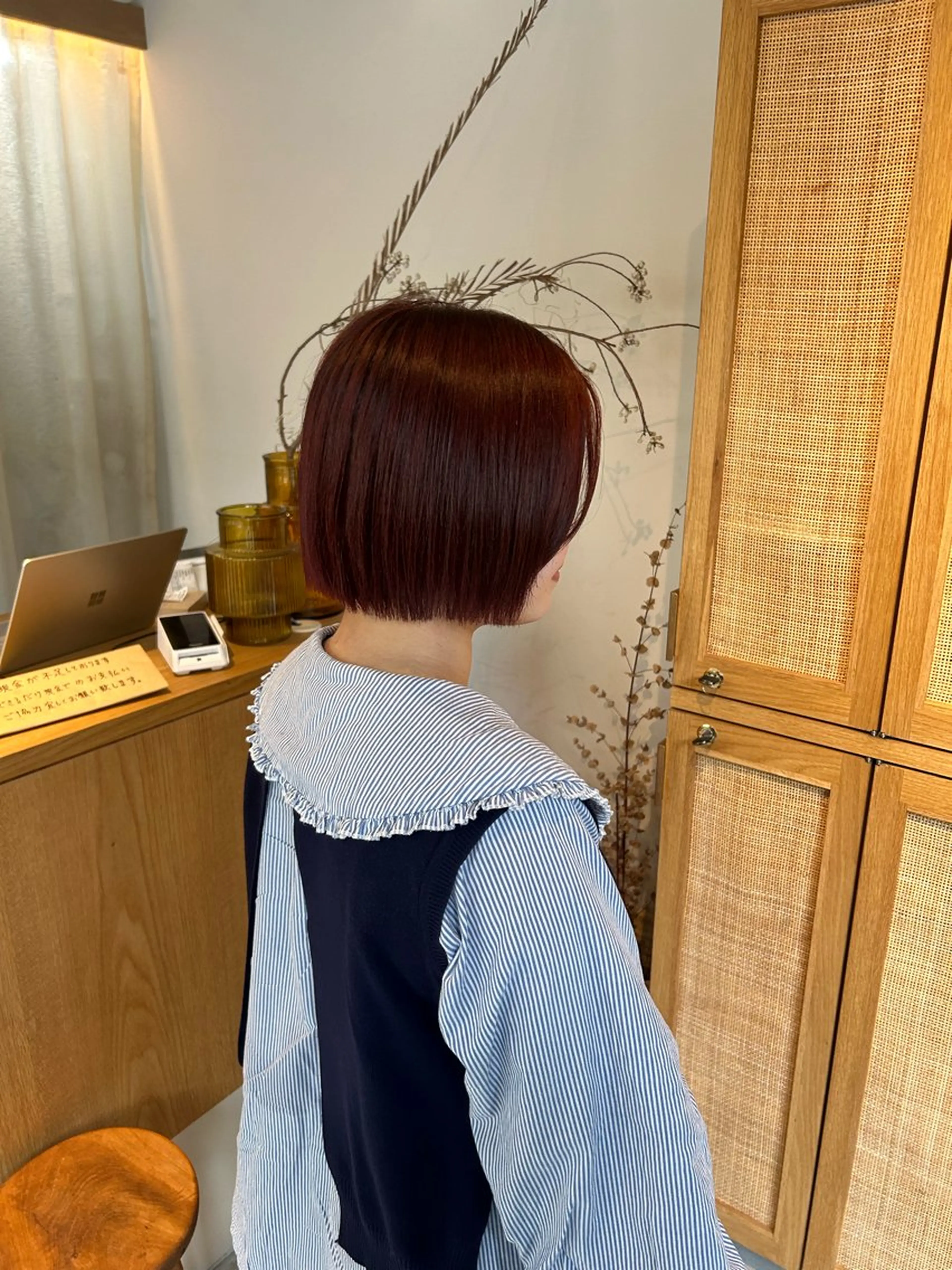 ショート pele 梅田所属・PELEハイトーン shinobuのヘアスタイル