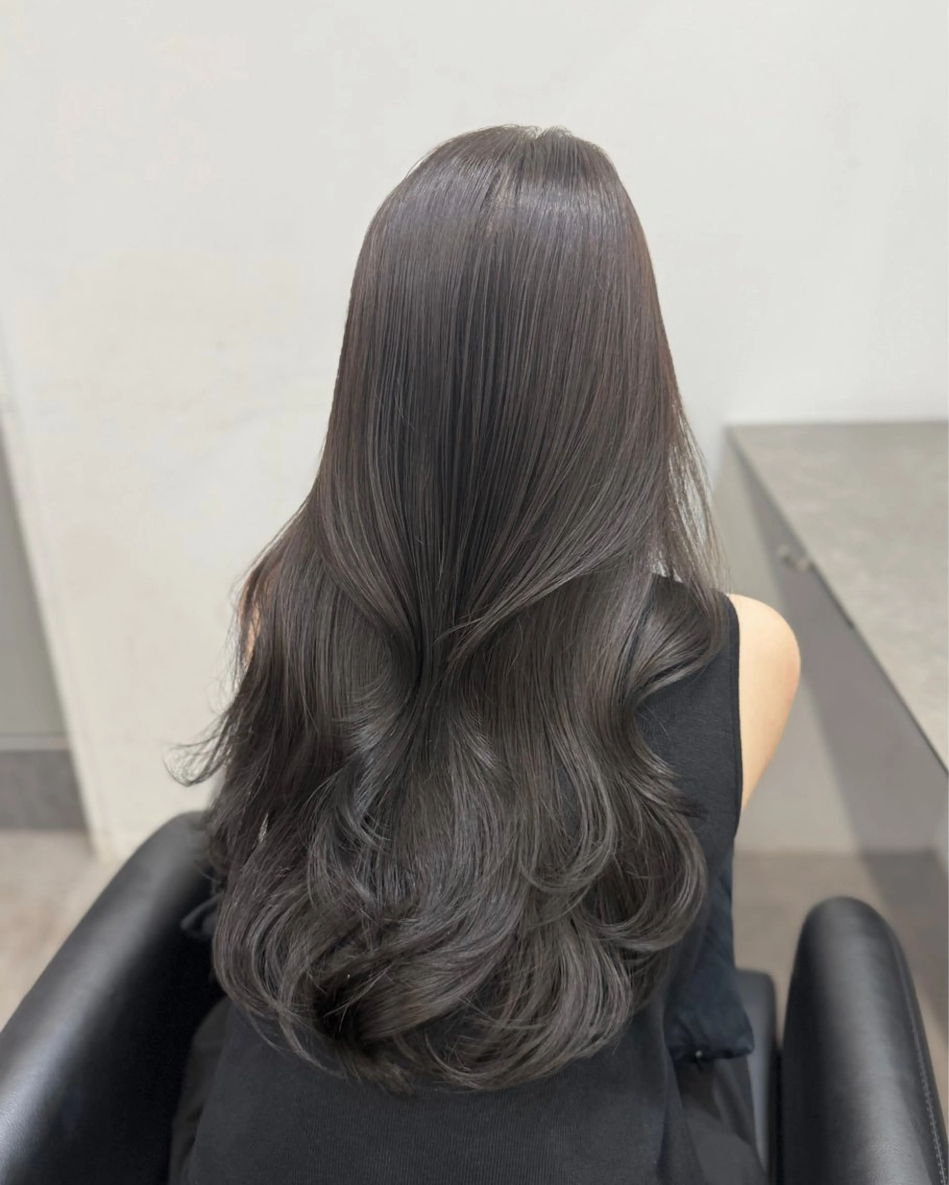 ロング カット ヘアカラー トリートメント 髪質改善× ブリーチなしyutoのヘアスタイル