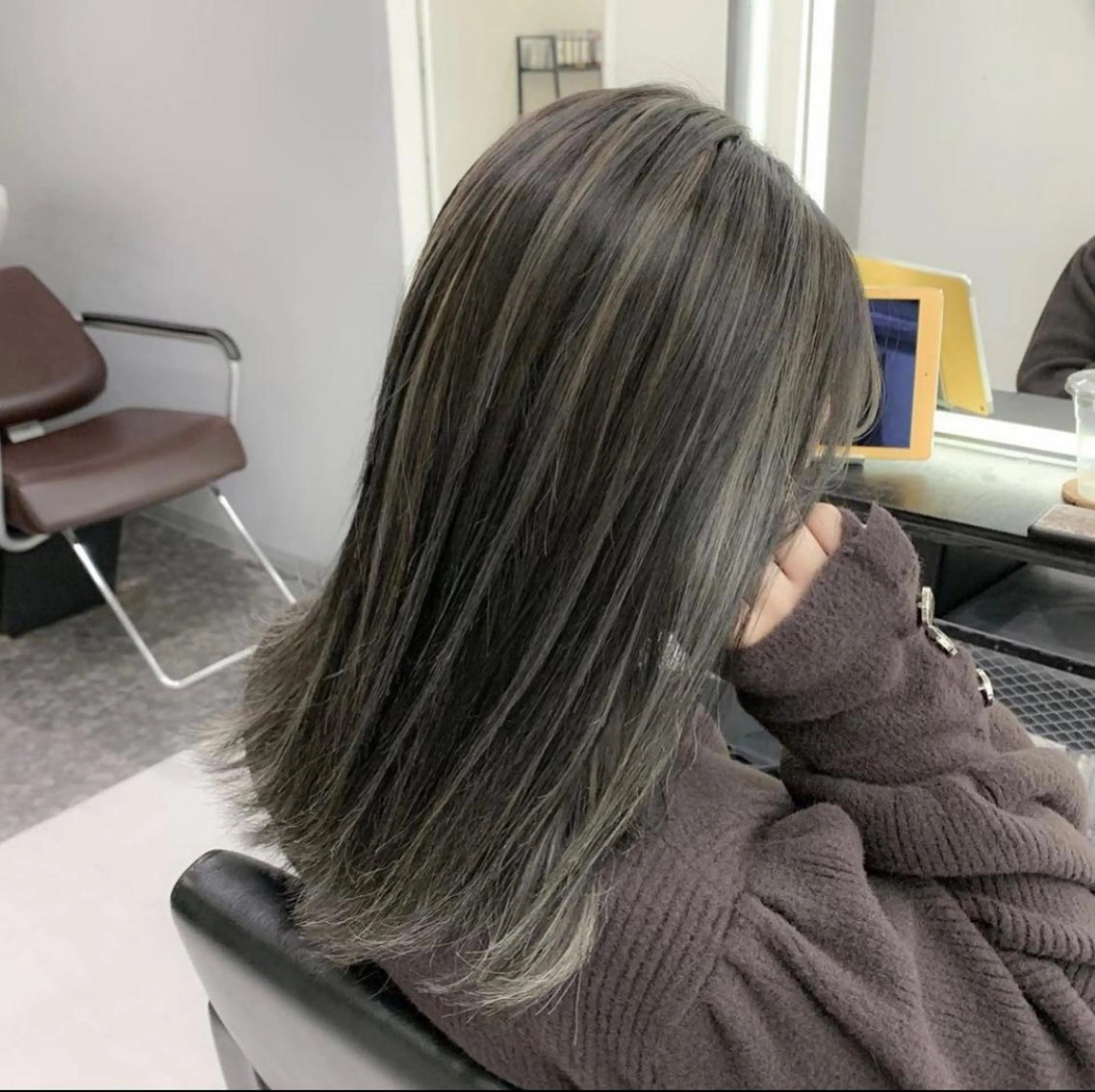 ミディアム カラー ハイライトカラー ハイライト カット ヘアカラー Beleza 渋谷所属・Kazusa/渋谷/ エクステ/ハイトーンのヘアスタイル