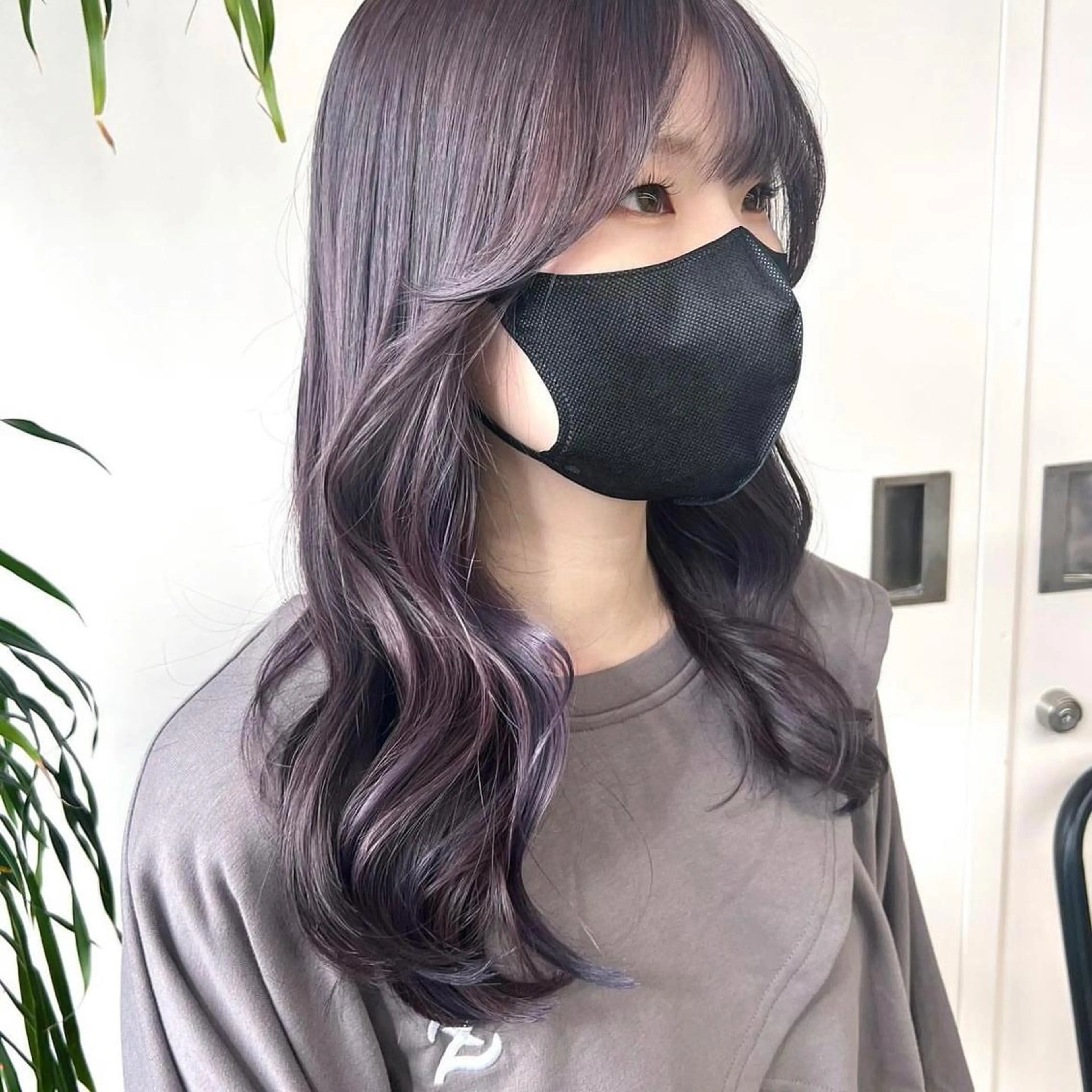 セミロング カラー グレージュ ラベンダーカラー ラベンダーグレージュ ラベンダーグレー カット ヘアカラー 韓国 /男女🆗 細江　美紅のヘアスタイル