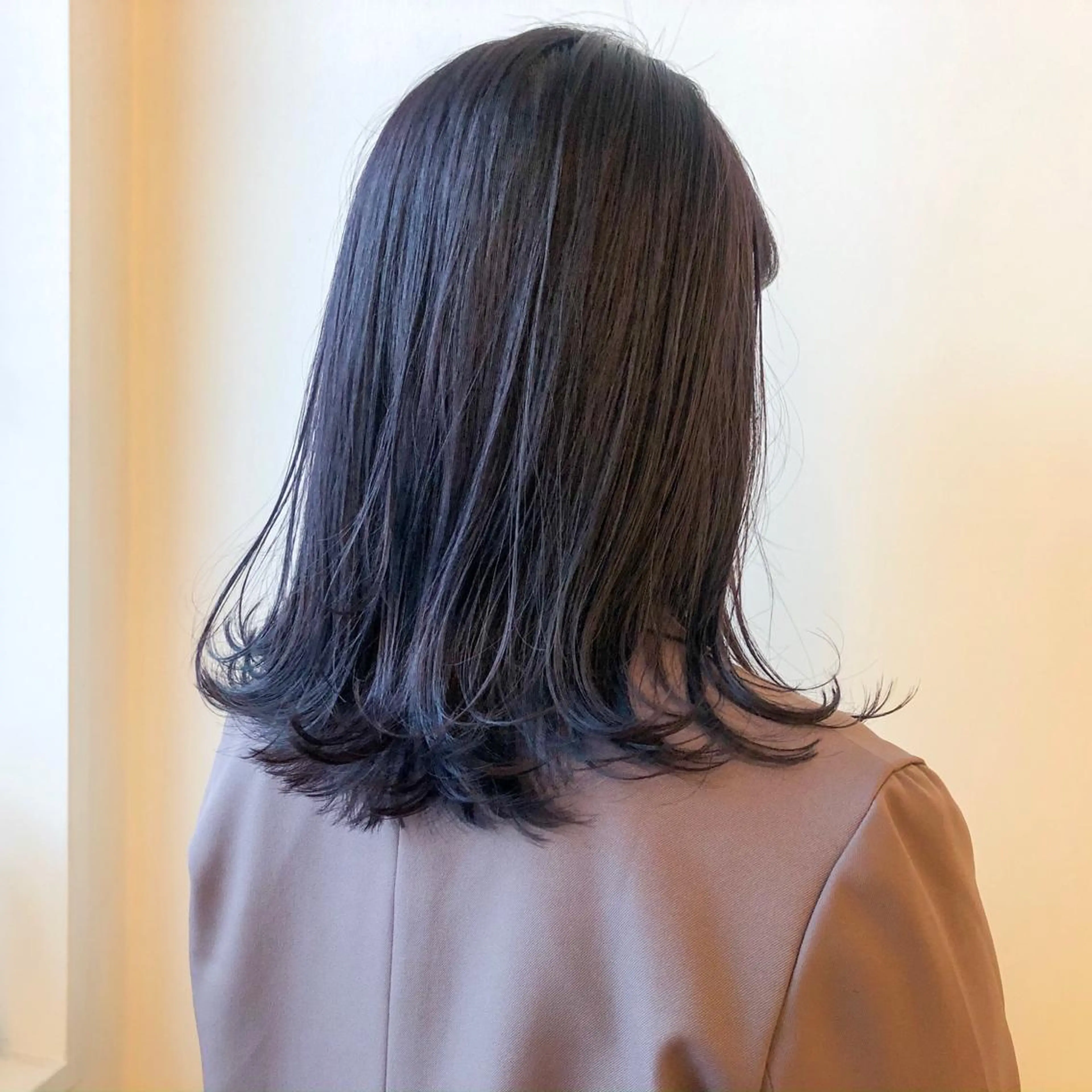 ミディアム カラー アッシュ ラベンダーカラー ラベンダーアッシュ 尾籠 美幸 （オゴモリ ミユキ）のヘアスタイル