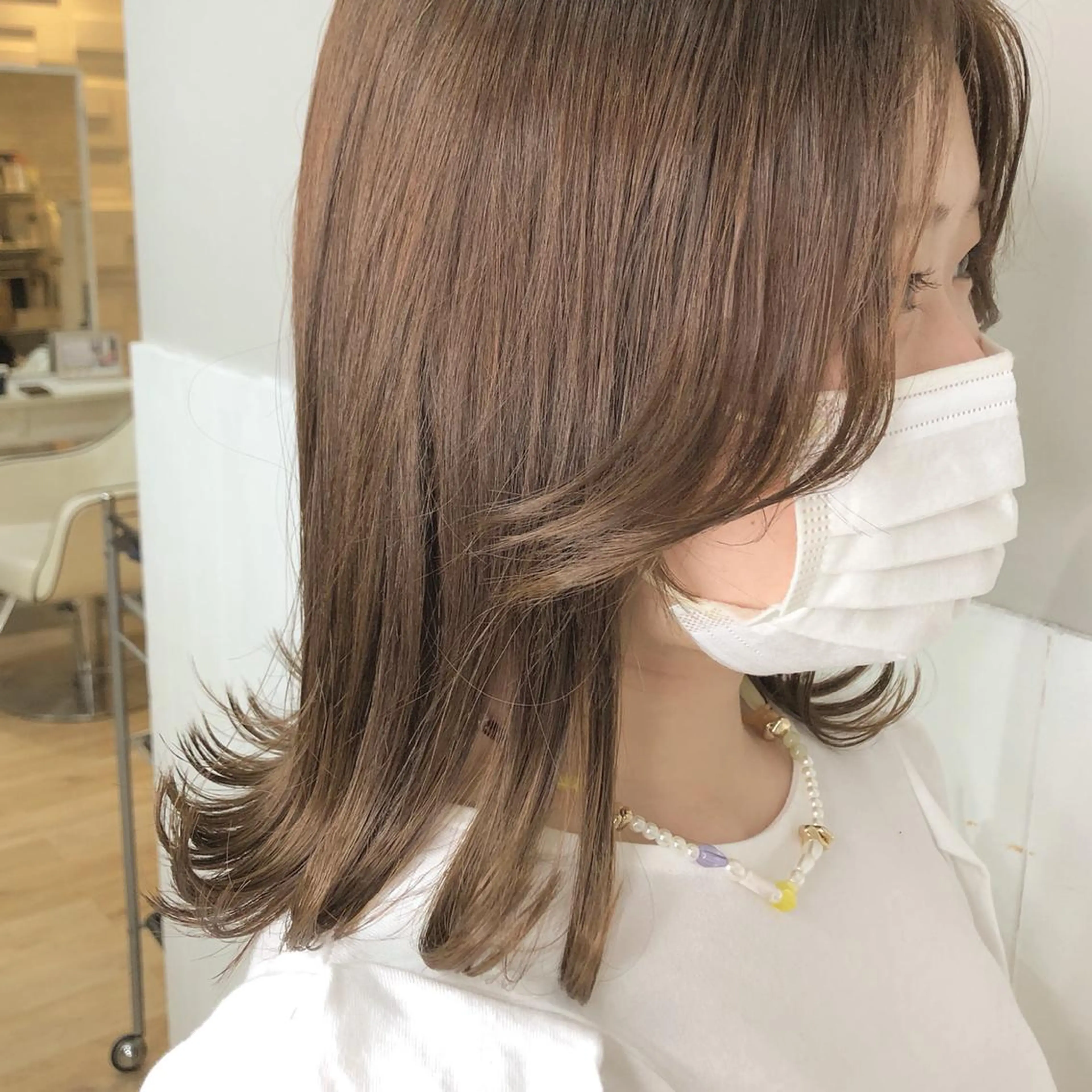 セミロング カラー ブリーチ ブラウンカラー オレンジ Pocketいわき 深谷 智花のヘアスタイル