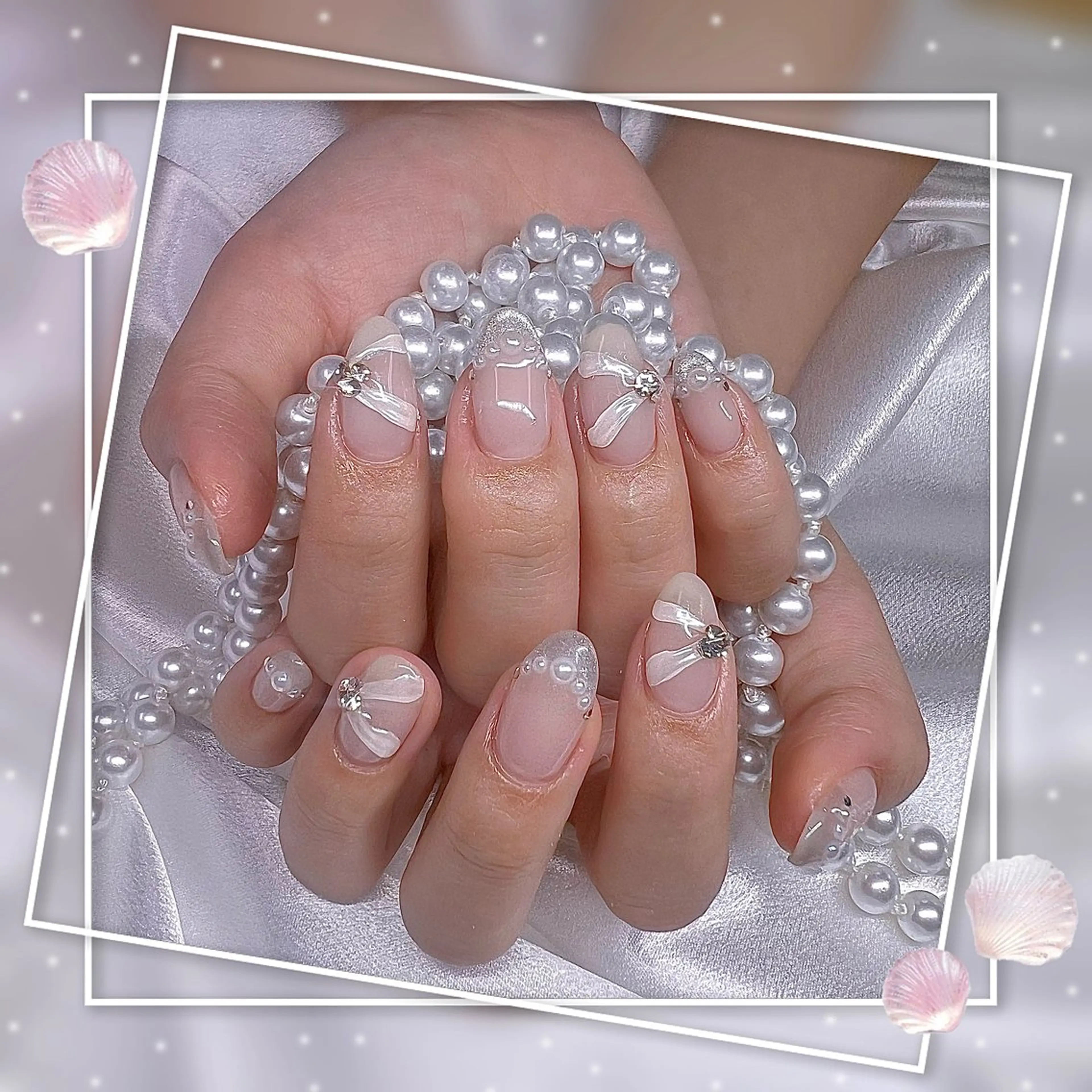 ネイル フレンチネイル グラデーション キラキラネイル 韓国ネイル マグネットネイル ハンドネイル Chill Nailsalonのネイルデザイン