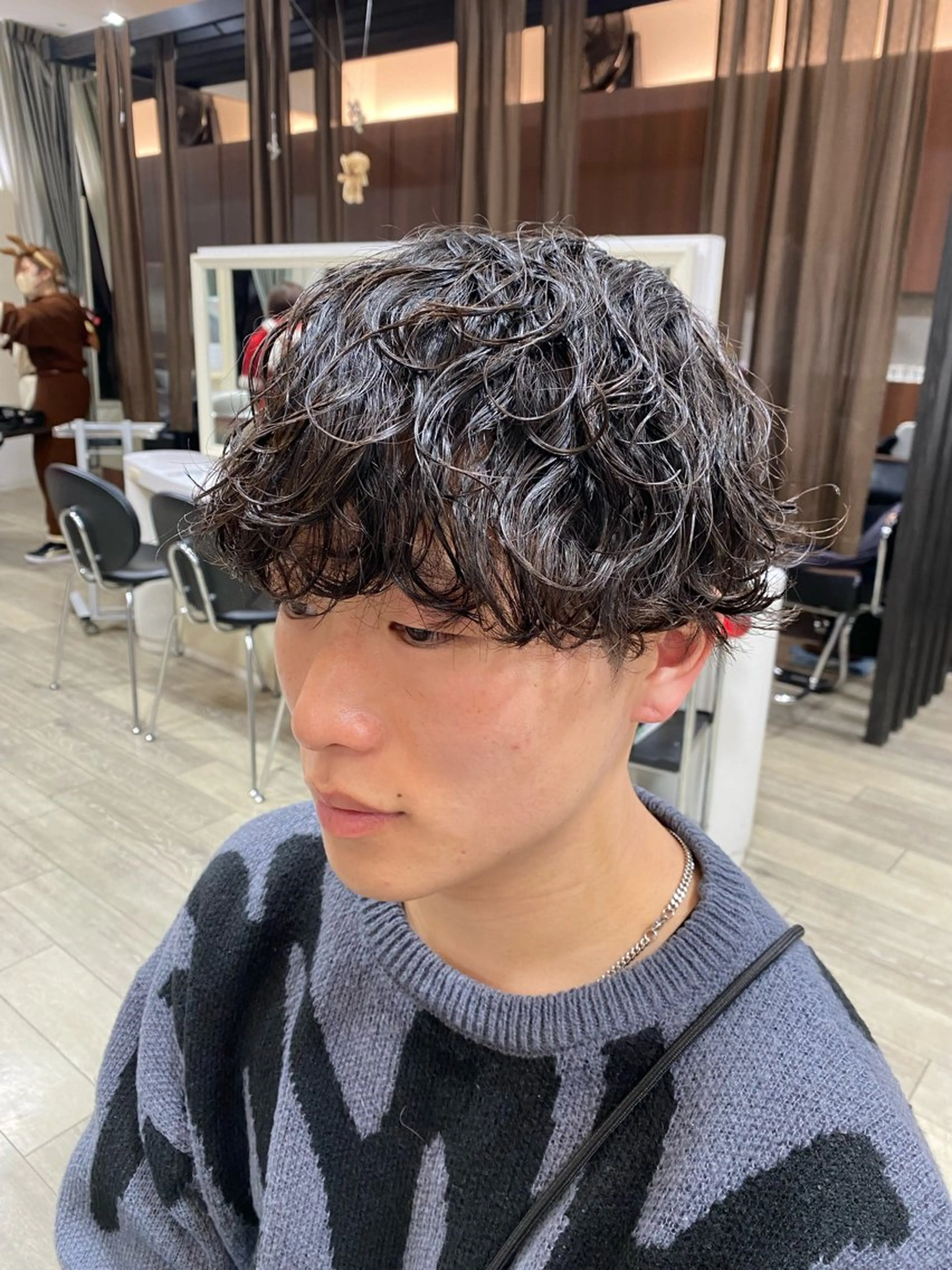 ショート パーマ メンズ メンズパーマ 波巻きパーマ カット パーマ 市川 博紀 副店長のヘアスタイル