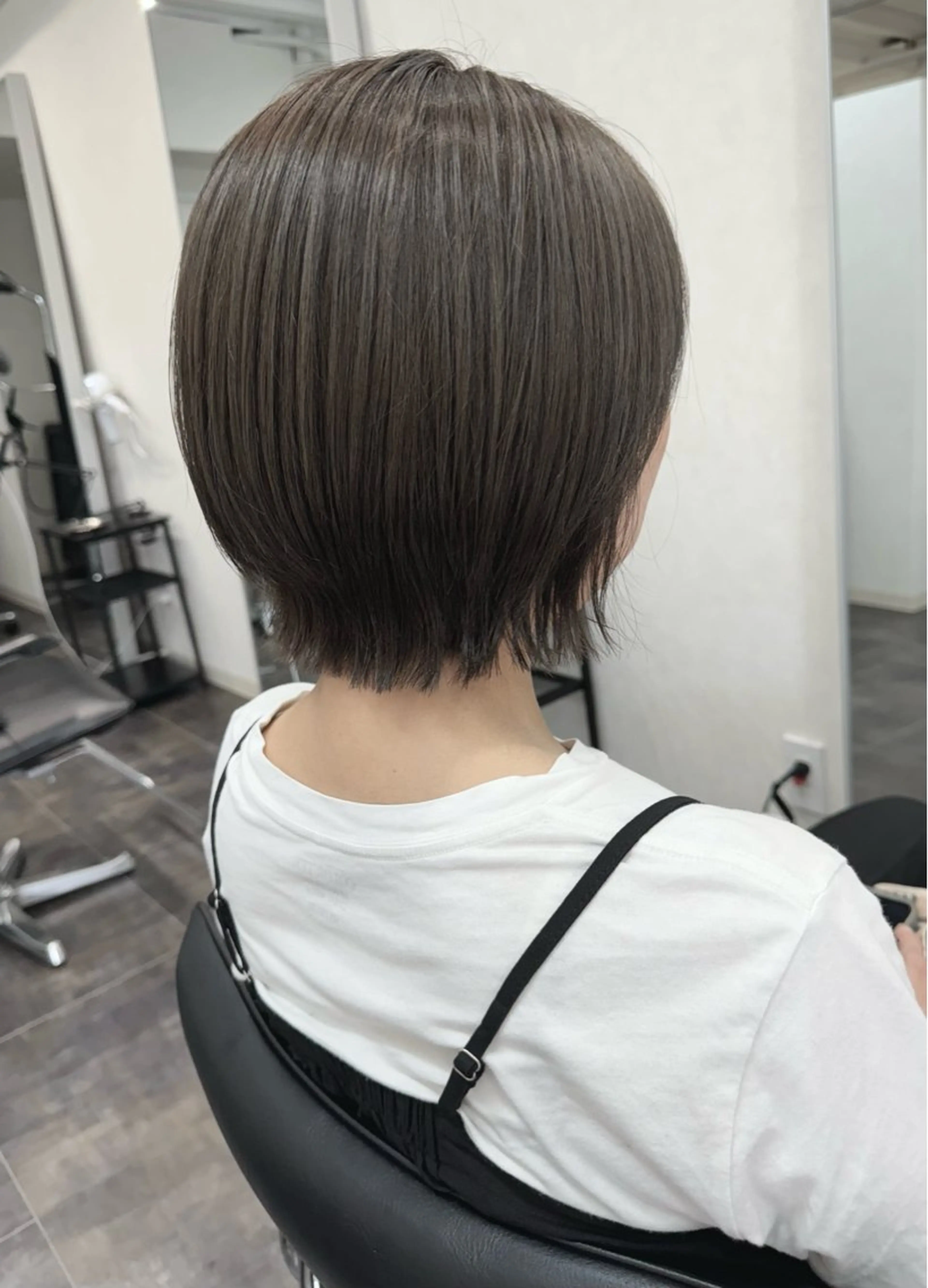 ショート カラー カット ヘアカラー トリートメント M IIのヘアスタイル