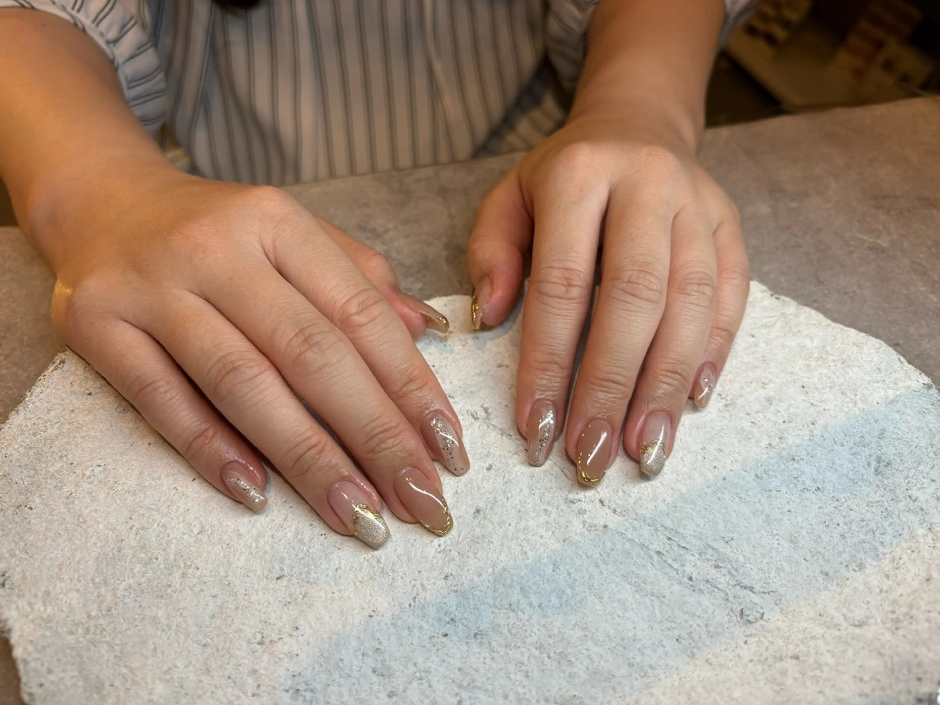 ネイル ニュアンスネイル HONOKA W 【深江橋店】のネイルデザイン