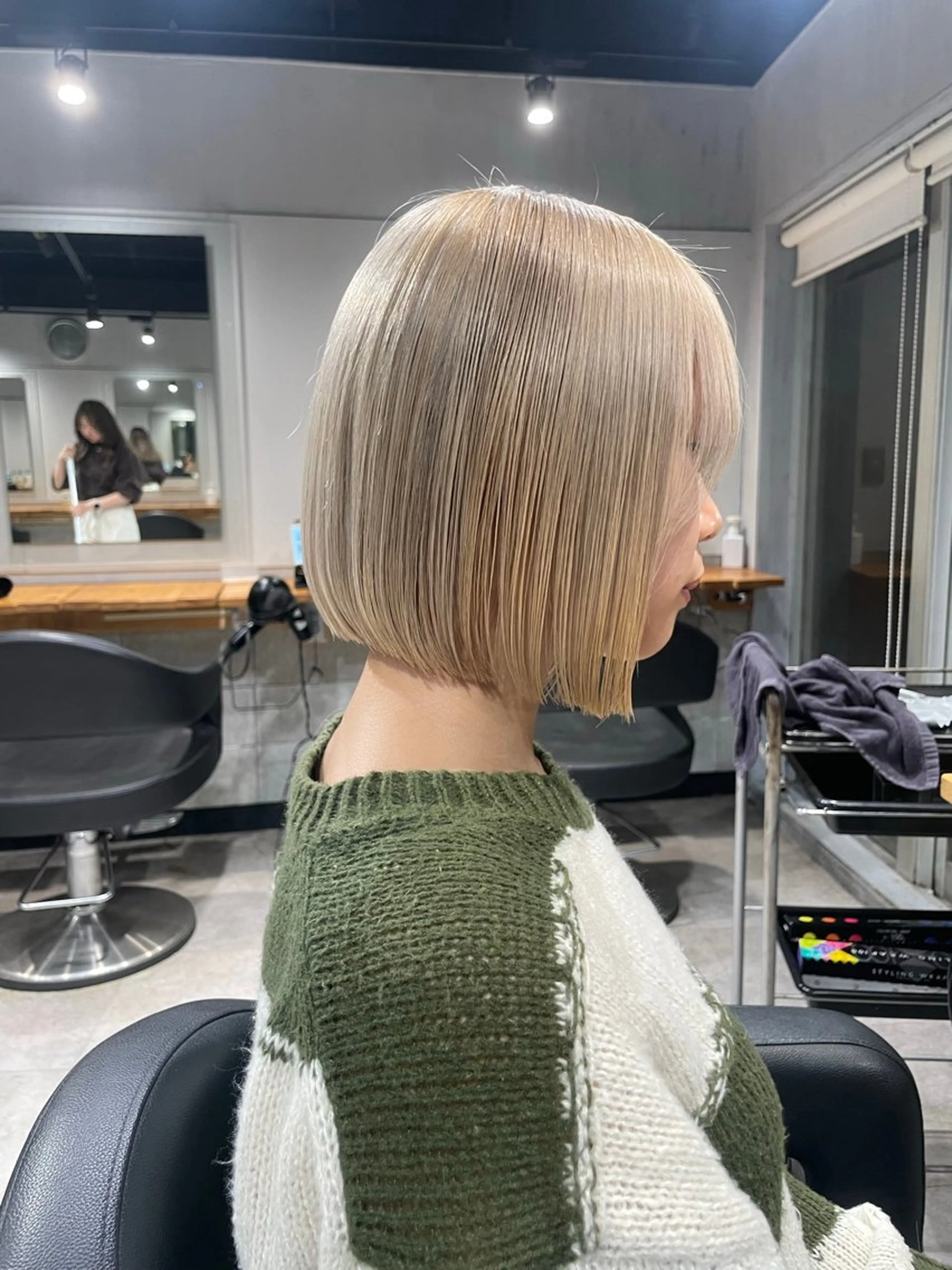 ショート カラー ヘアカラー トリートメント ヘッドスパ ヘアセット 🦋ハイトーンボブ ショート🦋トシキのヘアスタイル