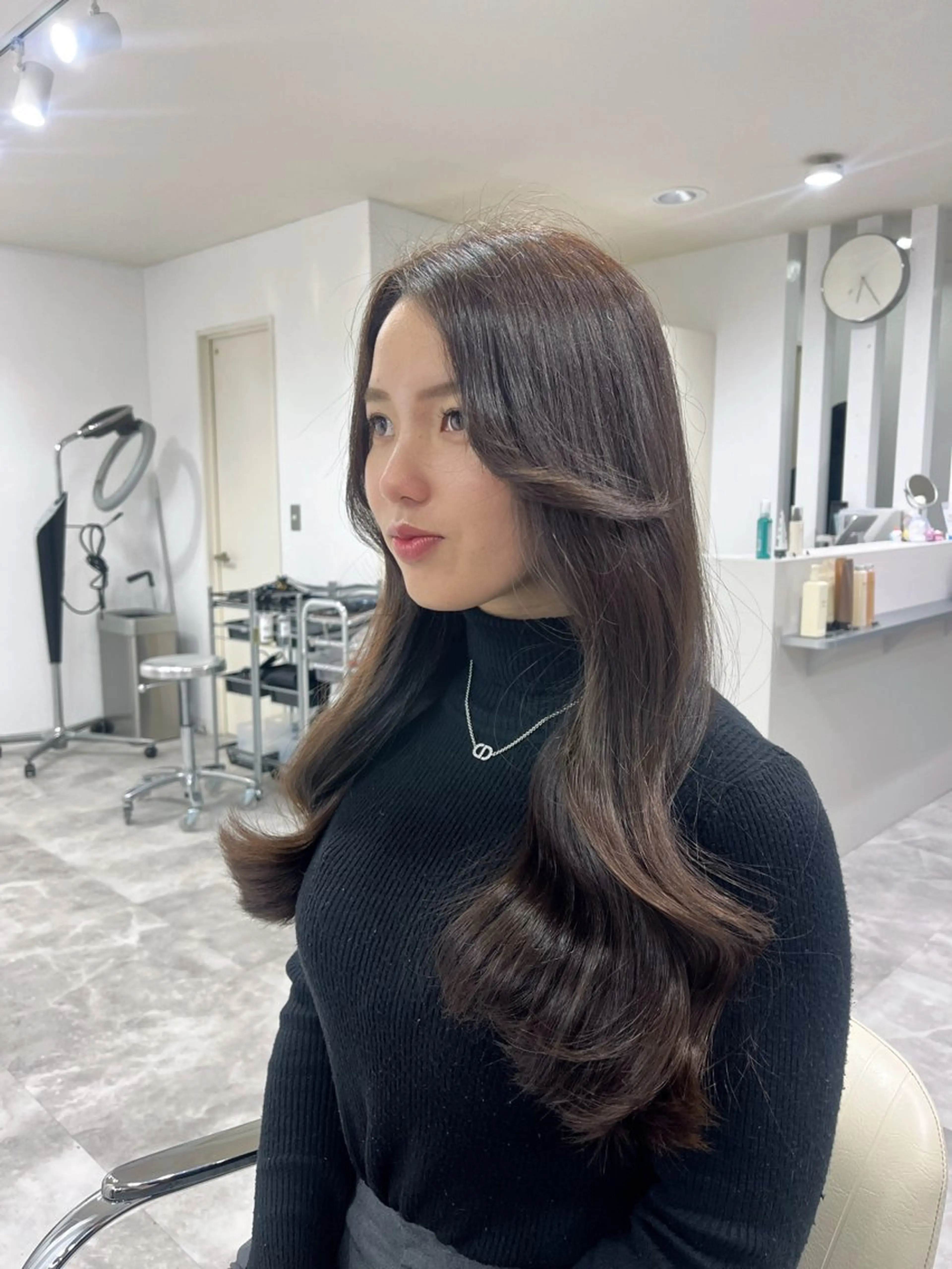 ロング ヘアカラー 𝑴𝑰𝑯𝑶 ／ワンホンヘアのヘアスタイル