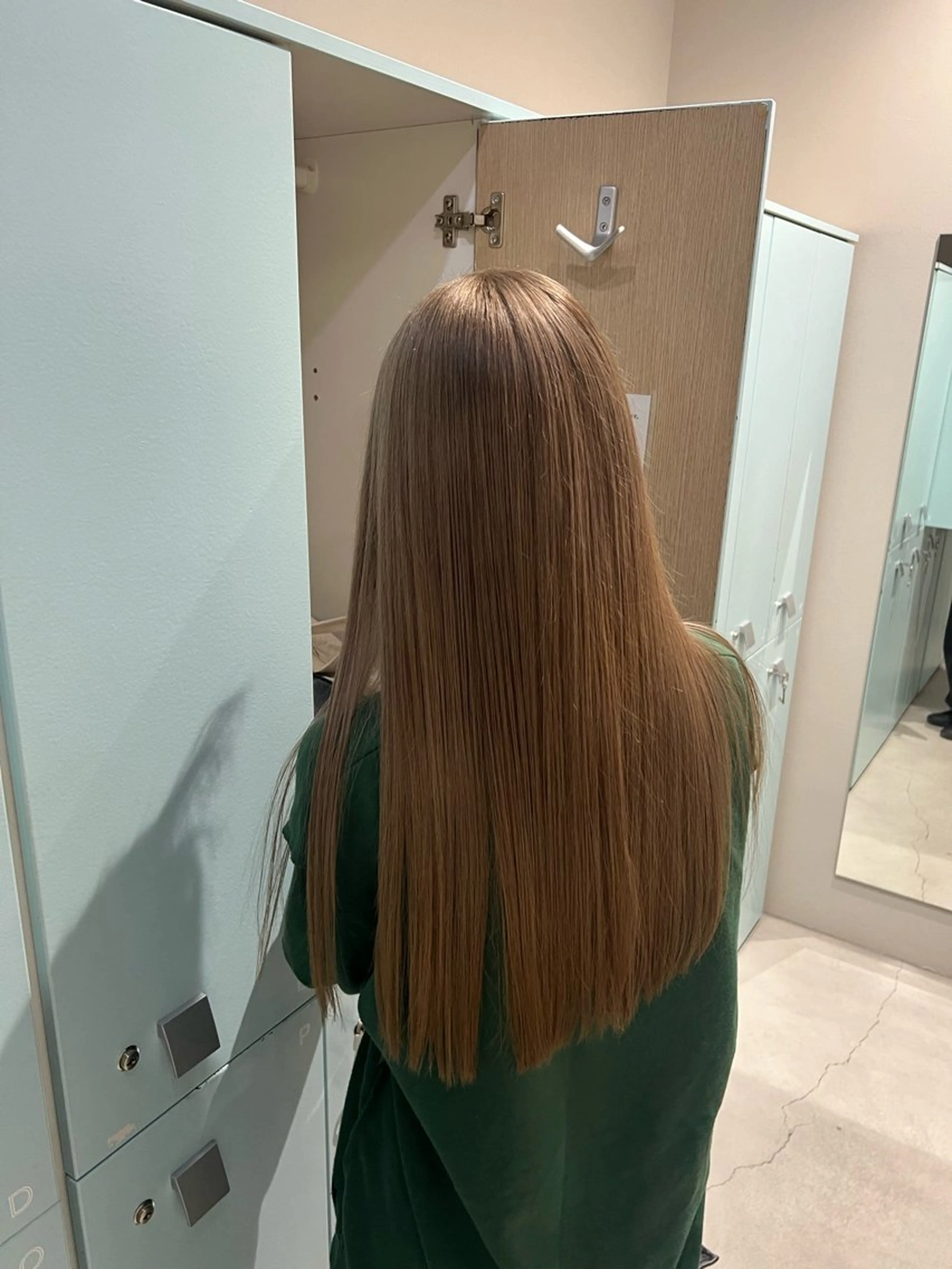 カラー ベージュカラー ミルクティーベージュ GEM/ hinanaのヘアスタイル