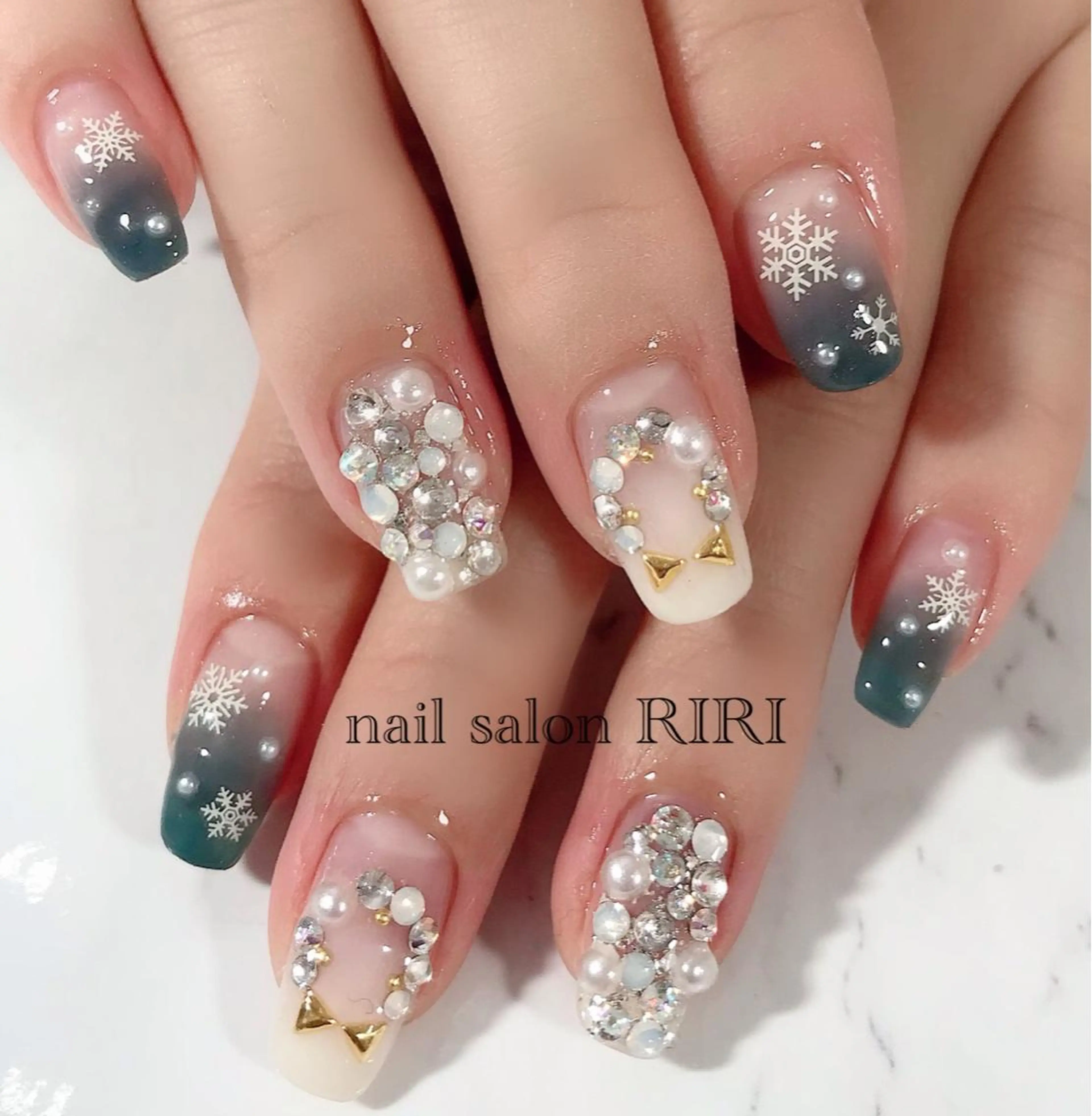 ネイル 冬ネイル クリスマス private  nail  salon RIRI所属・RIRI リリのネイルデザイン