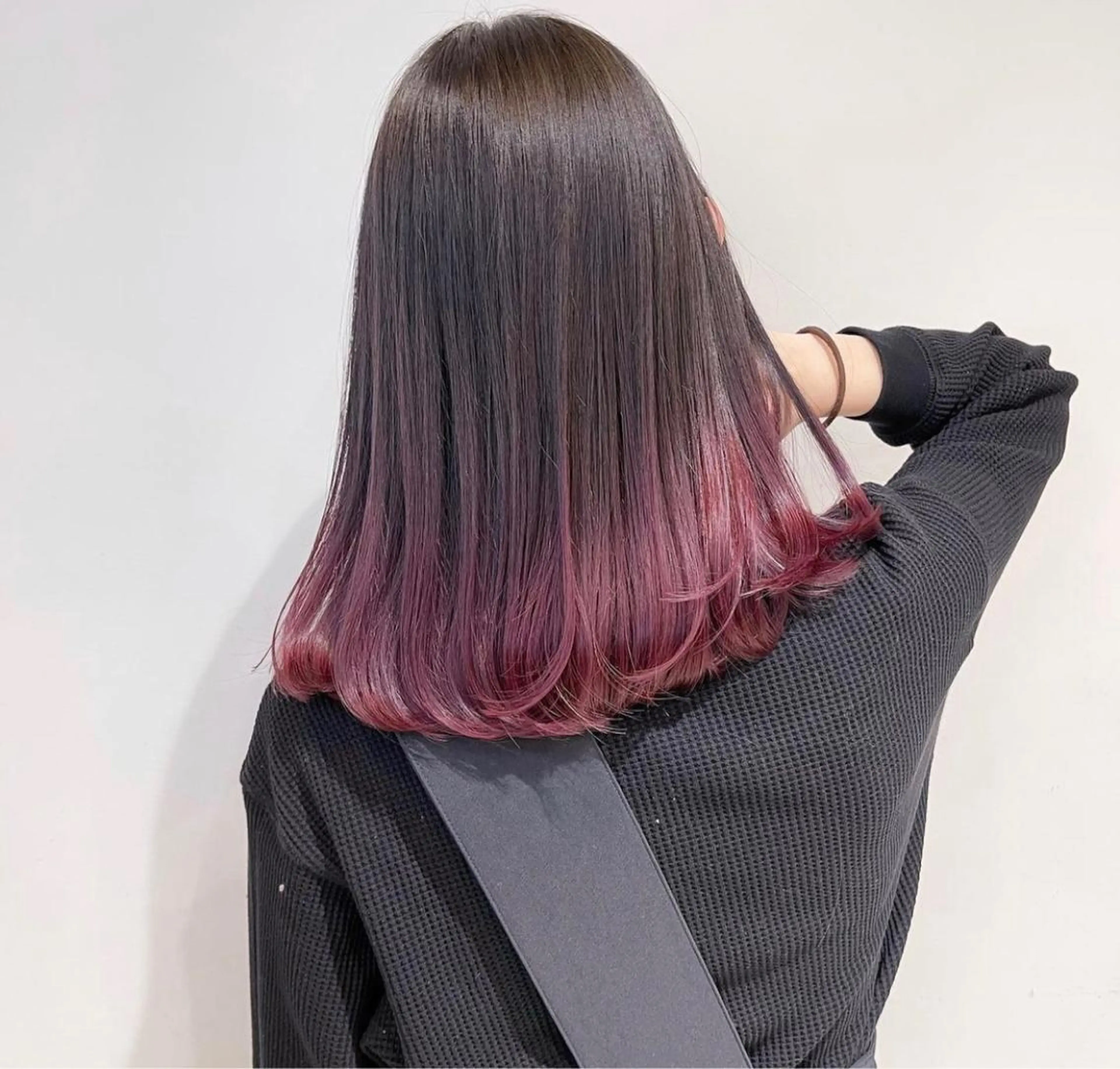 ロング カラー グラデーションカラー peek-a-boo所属・勝野 裕憲のヘアスタイル