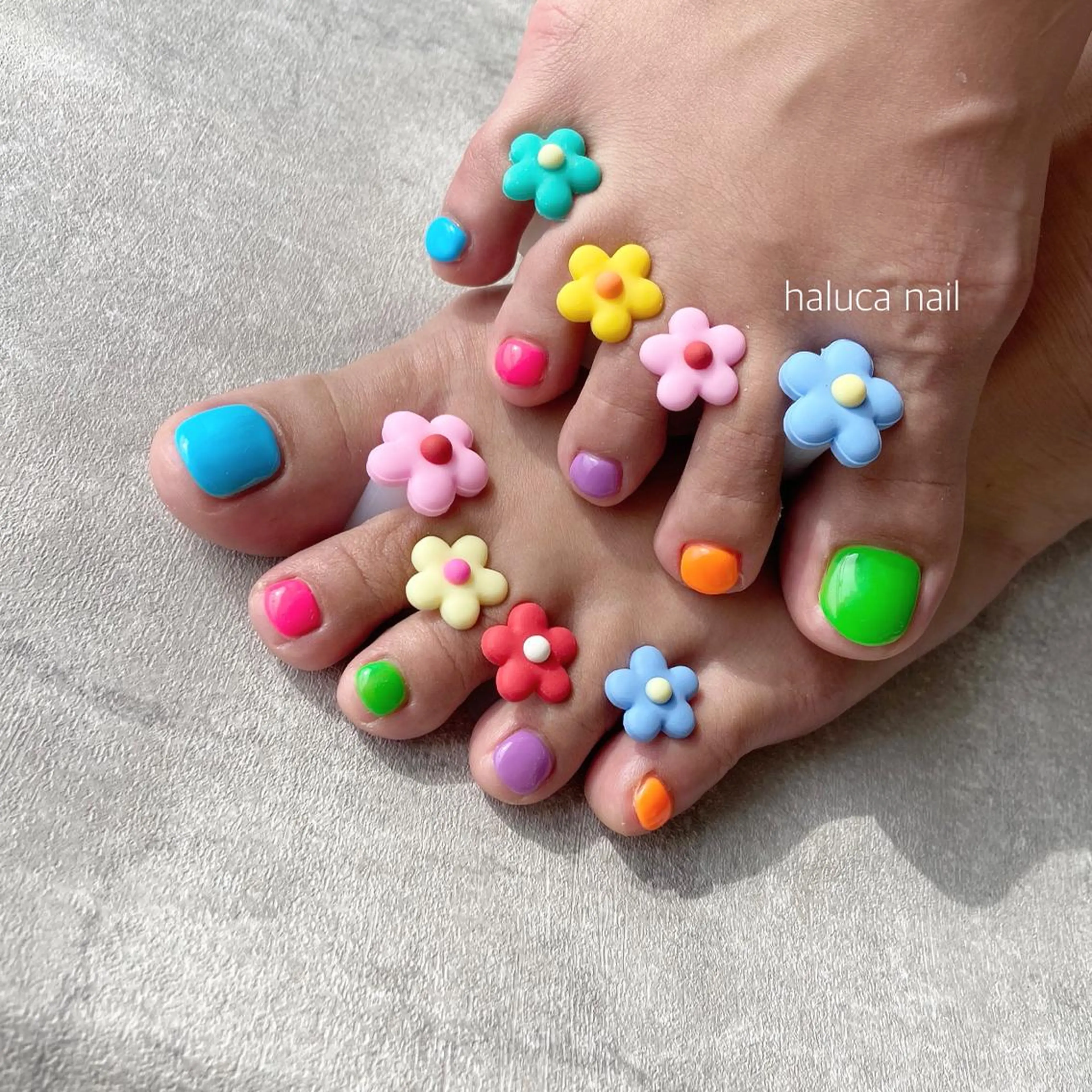 ネイル ハンドネイル フットネイル ハンドケア haluca nailのネイルデザイン