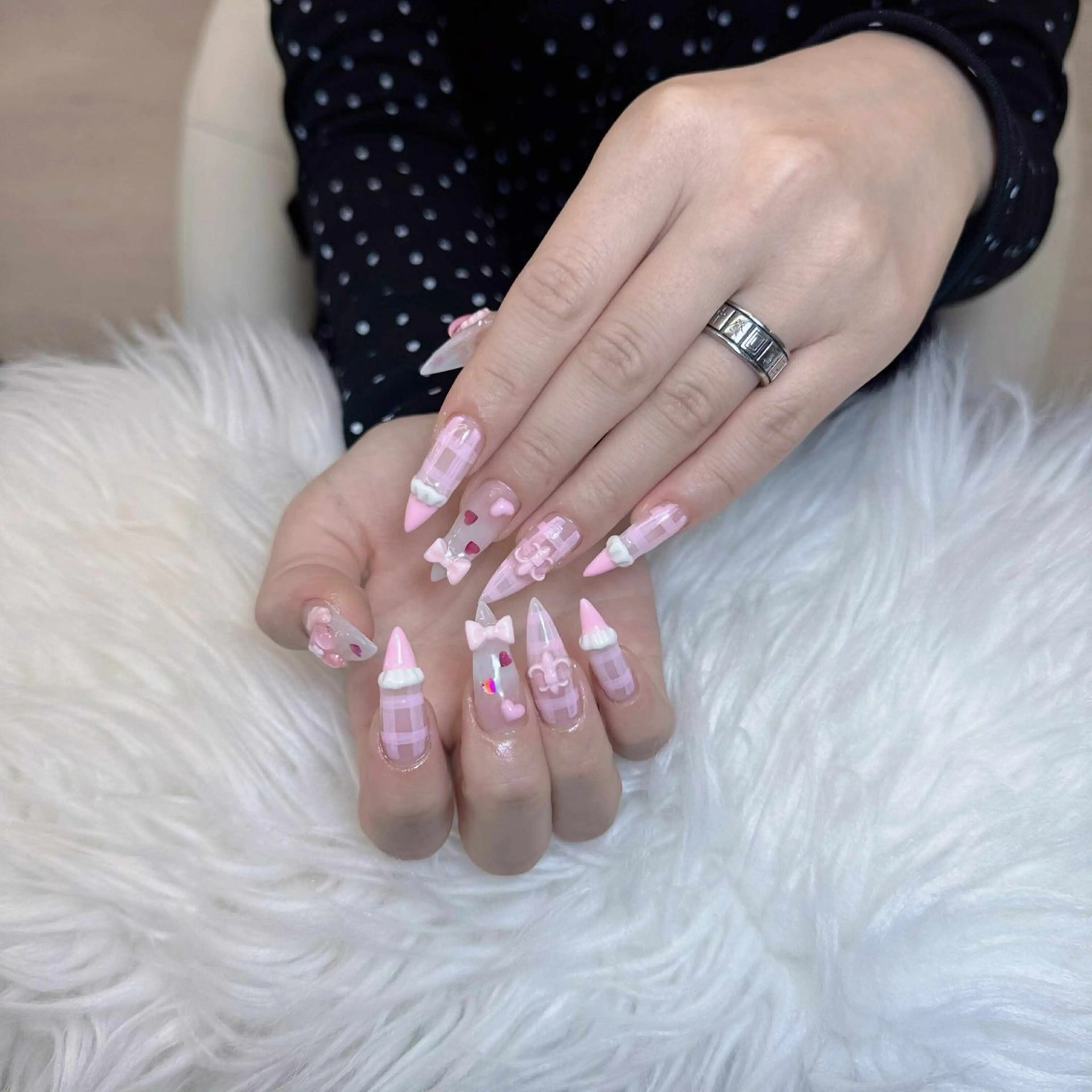 ネイル ハンドネイル ハンドケア Anh Nail 歌舞伎町のネイルデザイン