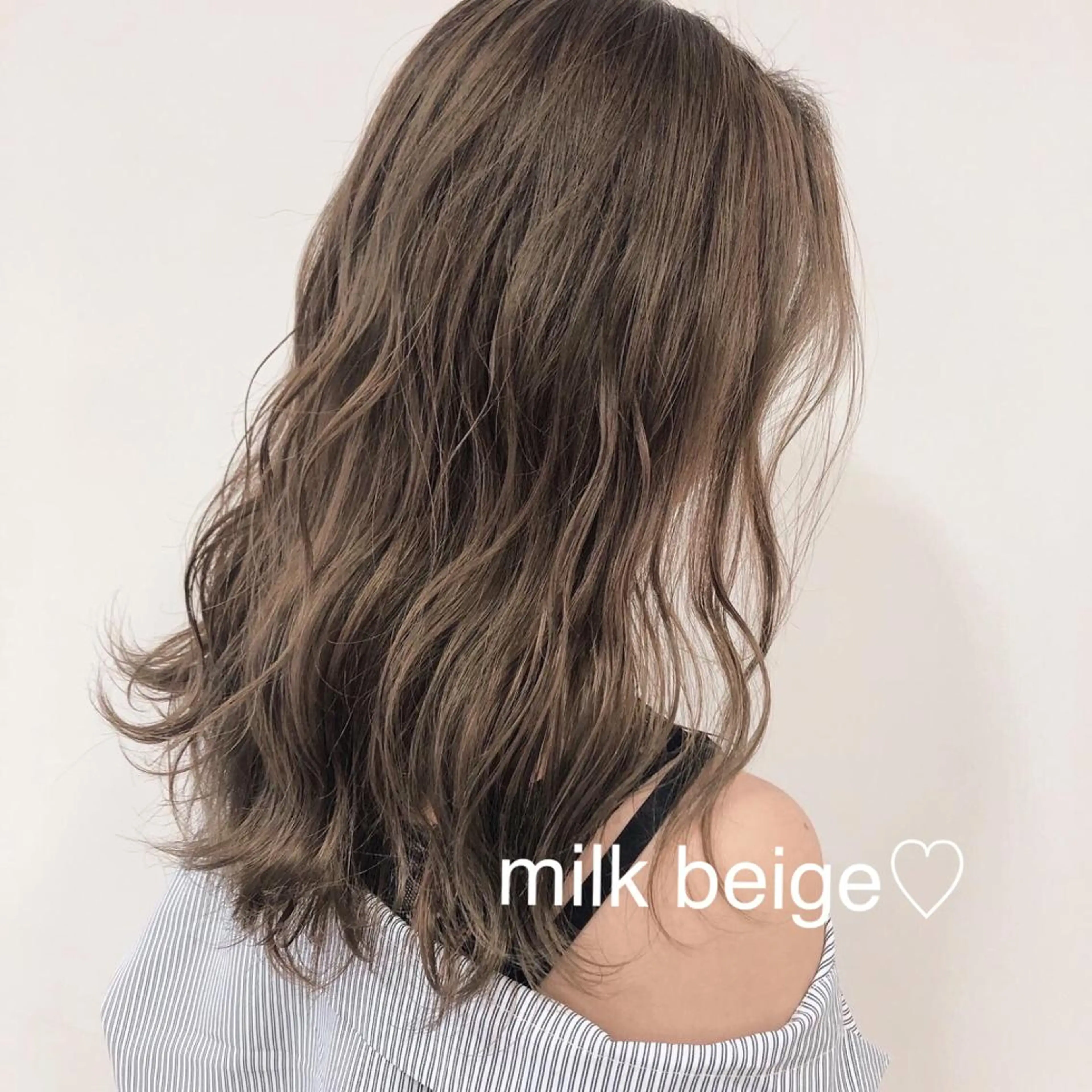 セミロング カラー GLROW haruhiのヘアスタイル