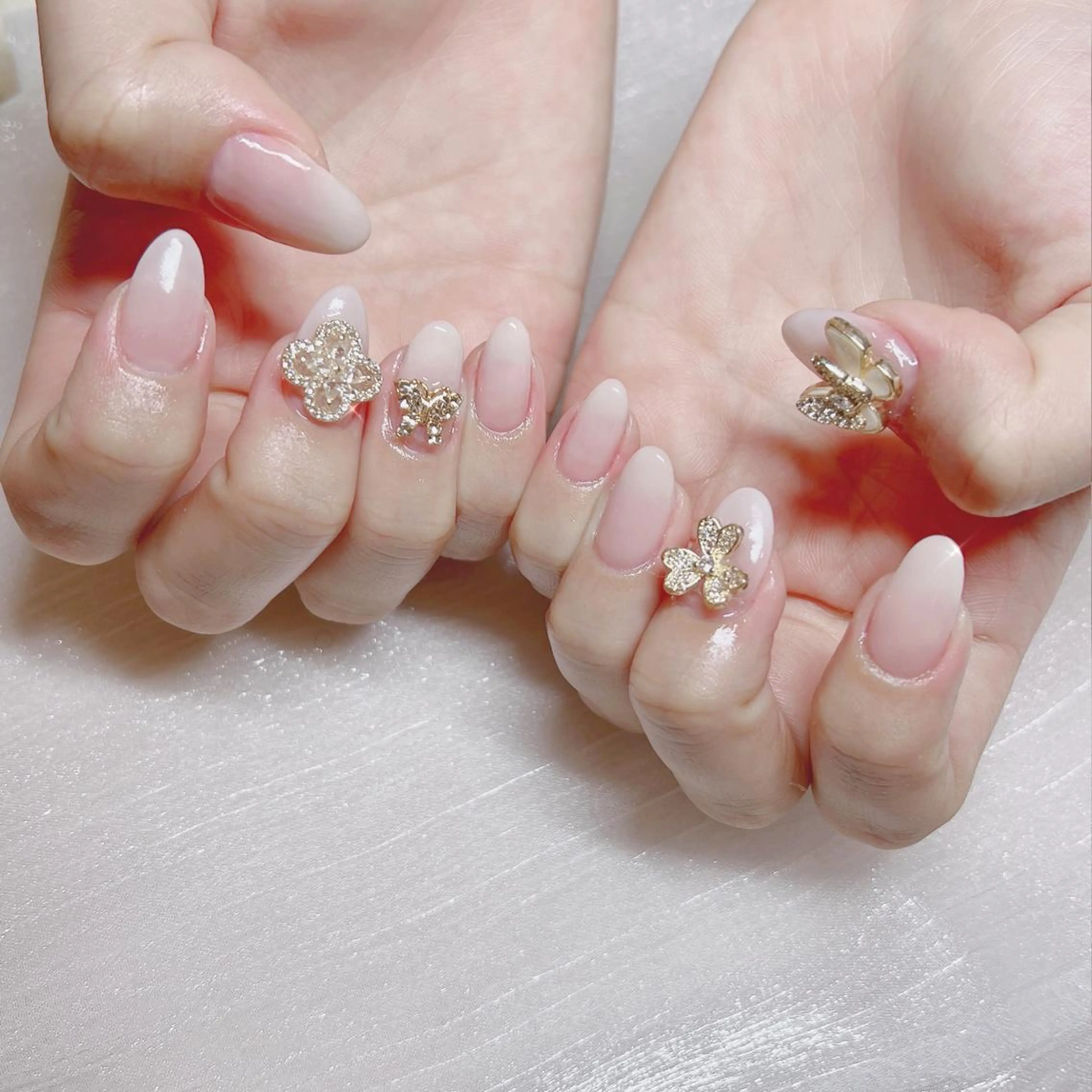 ネイル オーロラネイル フットネイル フレンチネイル ジェルネイル 韓国ネイル ハンドネイル ハンドケア EN nailsalon所属・【ENサロン】 Rei🎀Nailのネイルデザイン