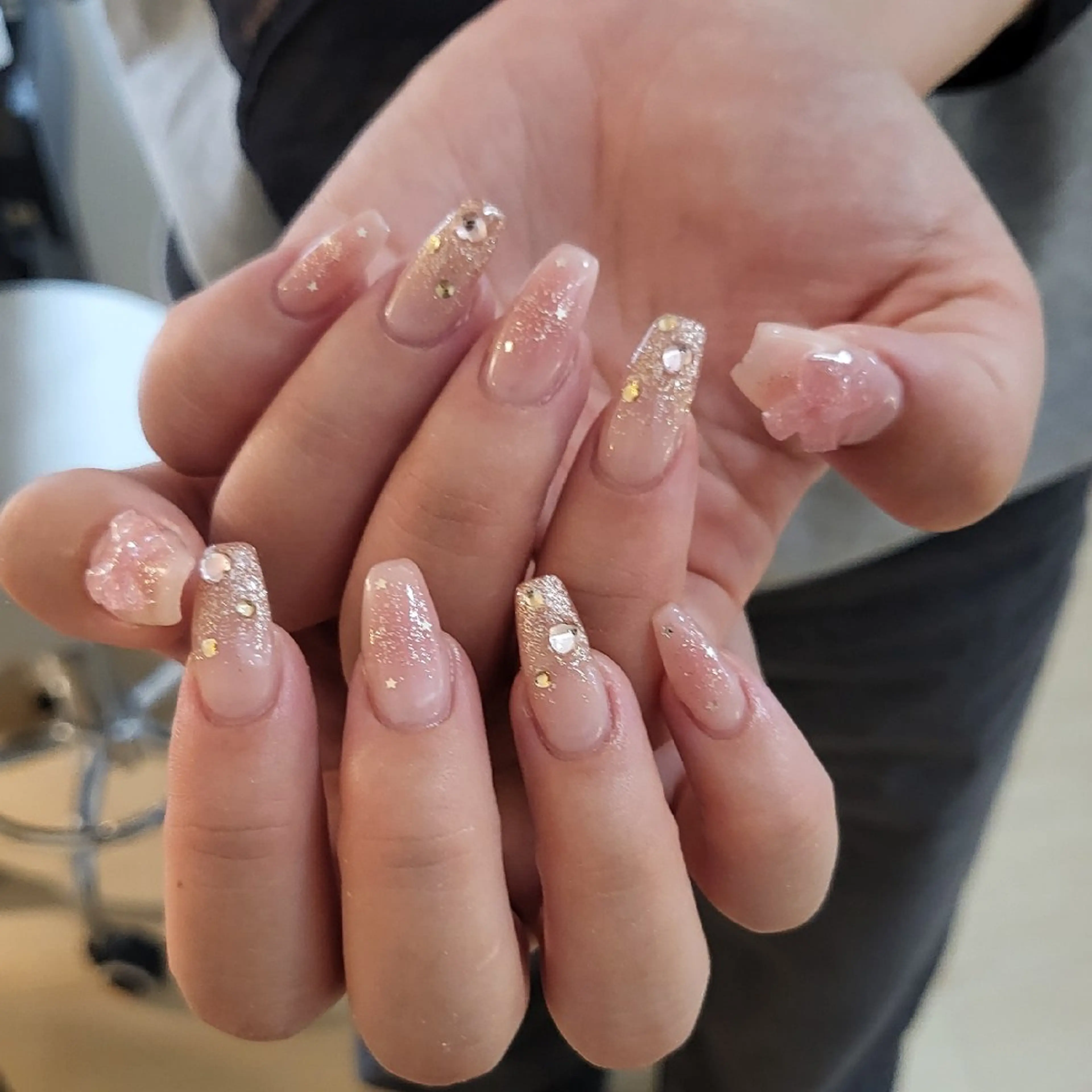 ネイル ハンドネイル フットネイル ハンドケア ease NAIL SALONのネイルデザイン