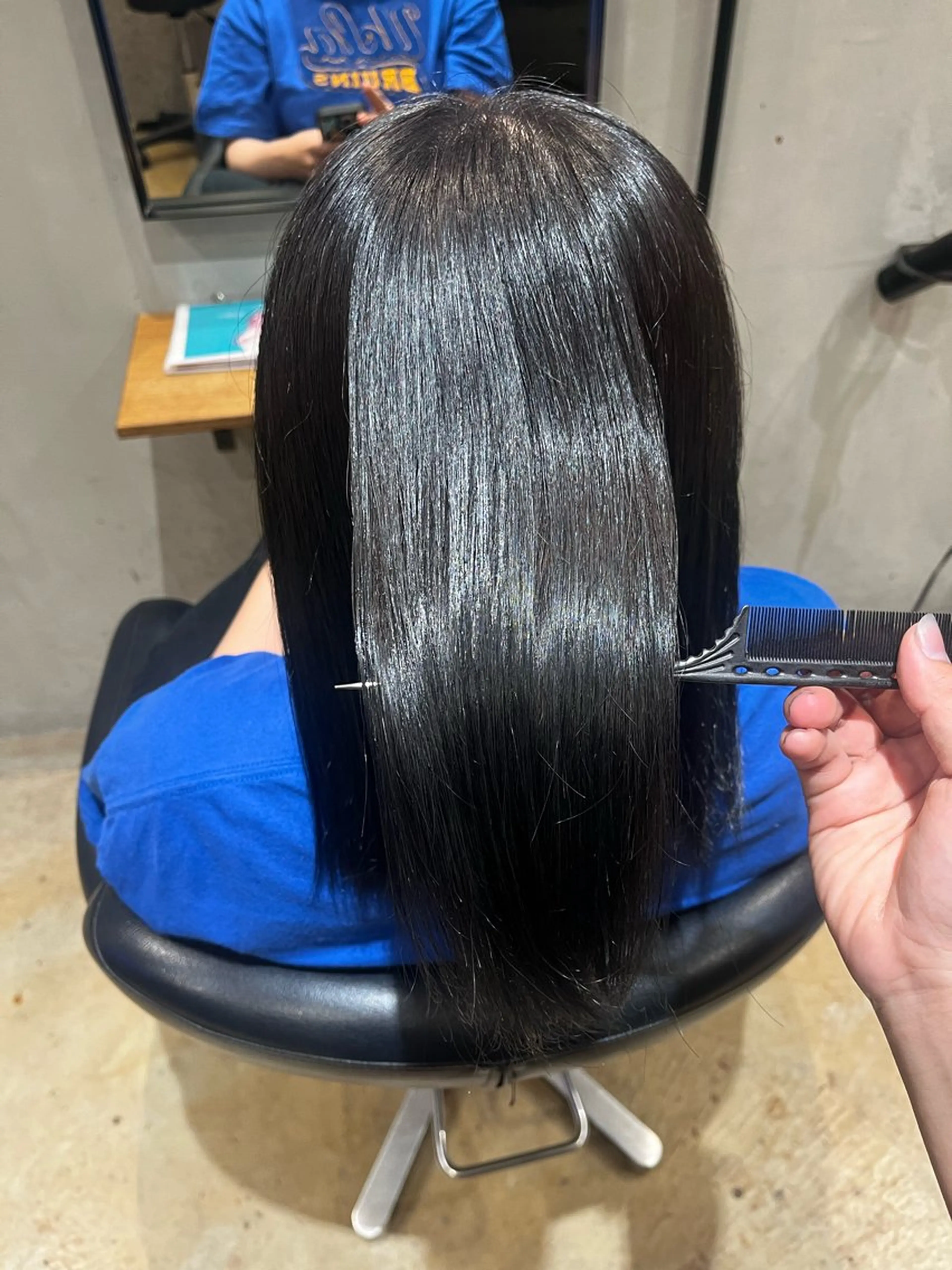 ミディアム カット ヘアカラー かりかわ まみのヘアスタイル