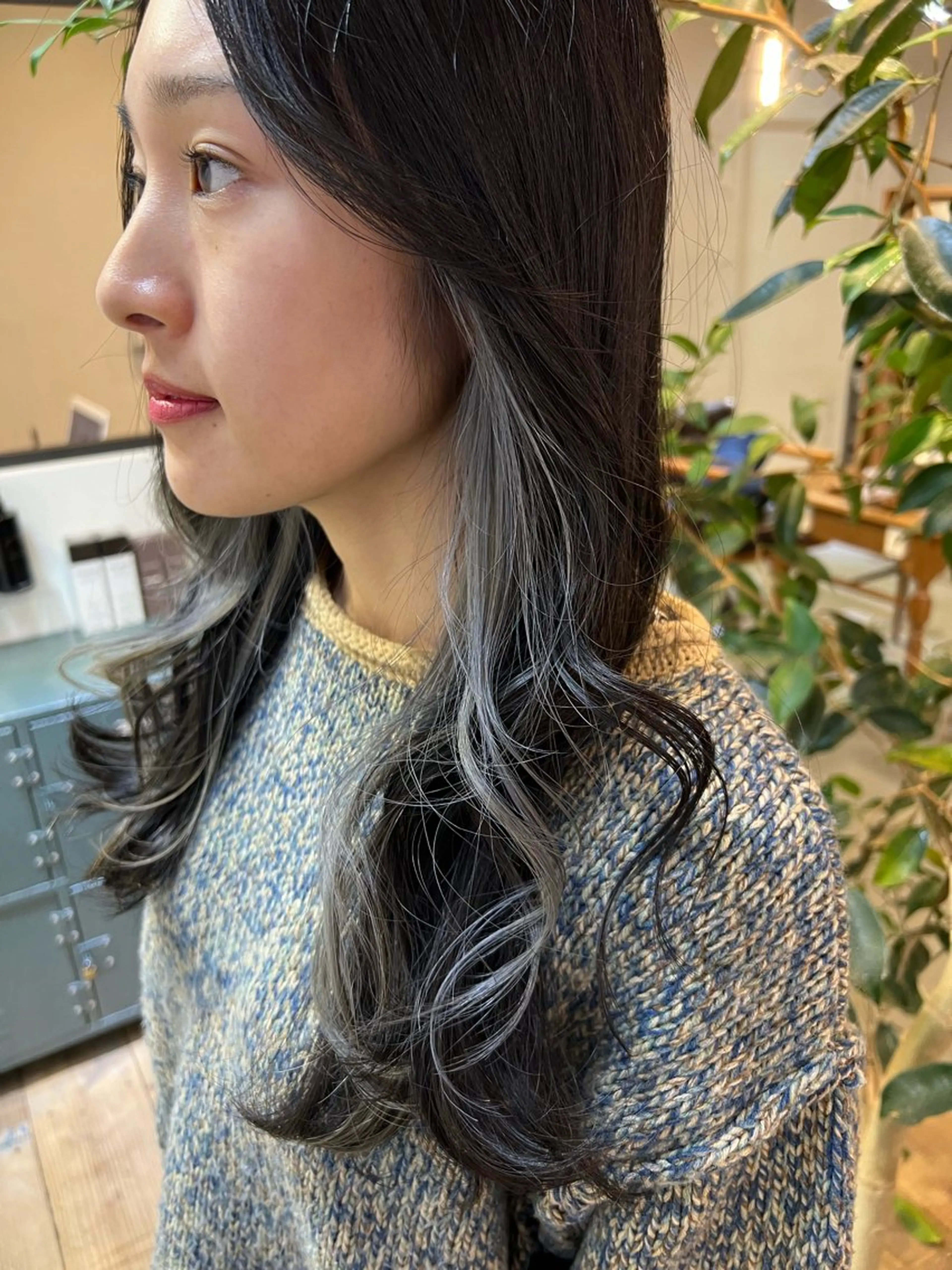 ロング カラー インナーカラー シルバー カット ヘアカラー トリートメント 髪質改善/艶髪カラー 関野文也のヘアスタイル
