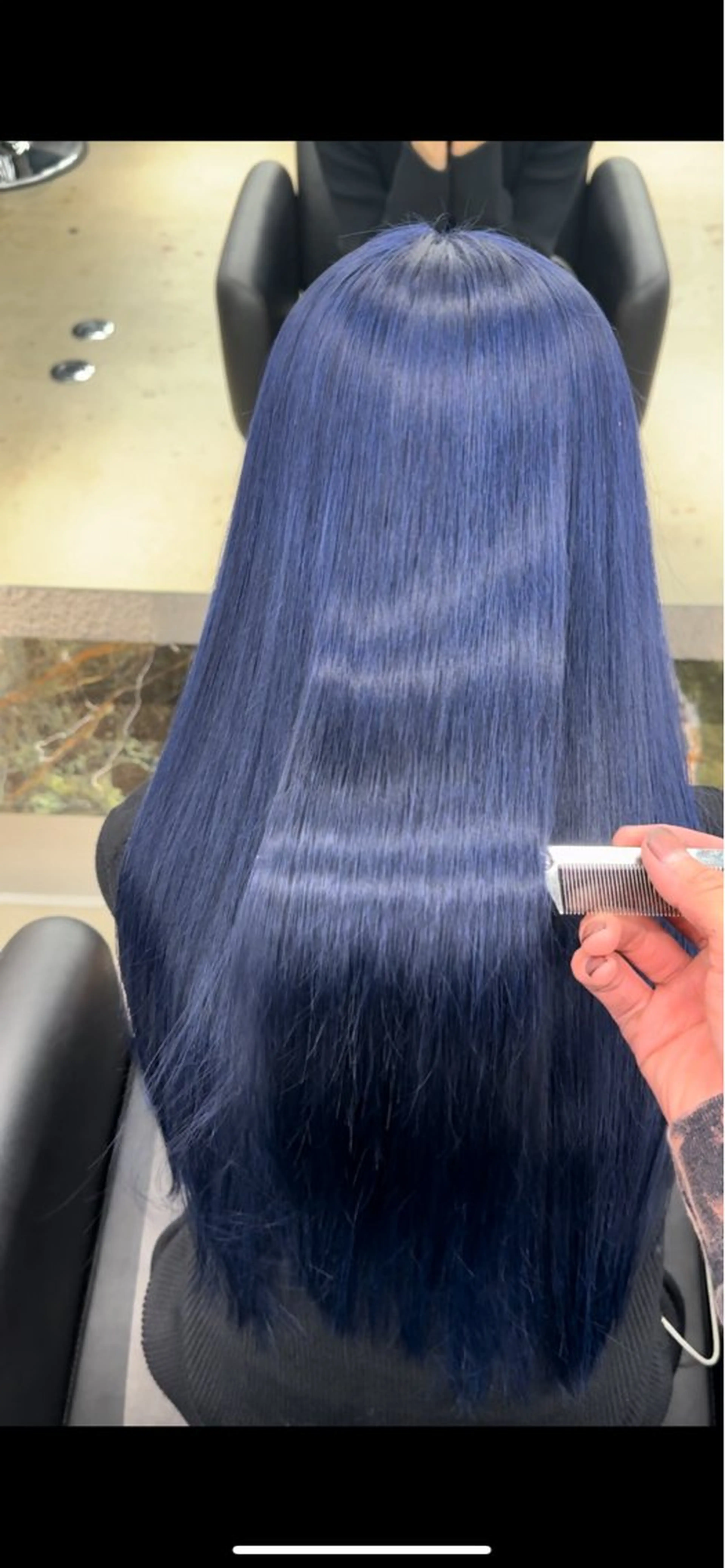 ロング レイヤーカット トリートメント SALOWIN栄三丁目店所属・ハイトーン/ 縮毛矯正のヘアスタイル