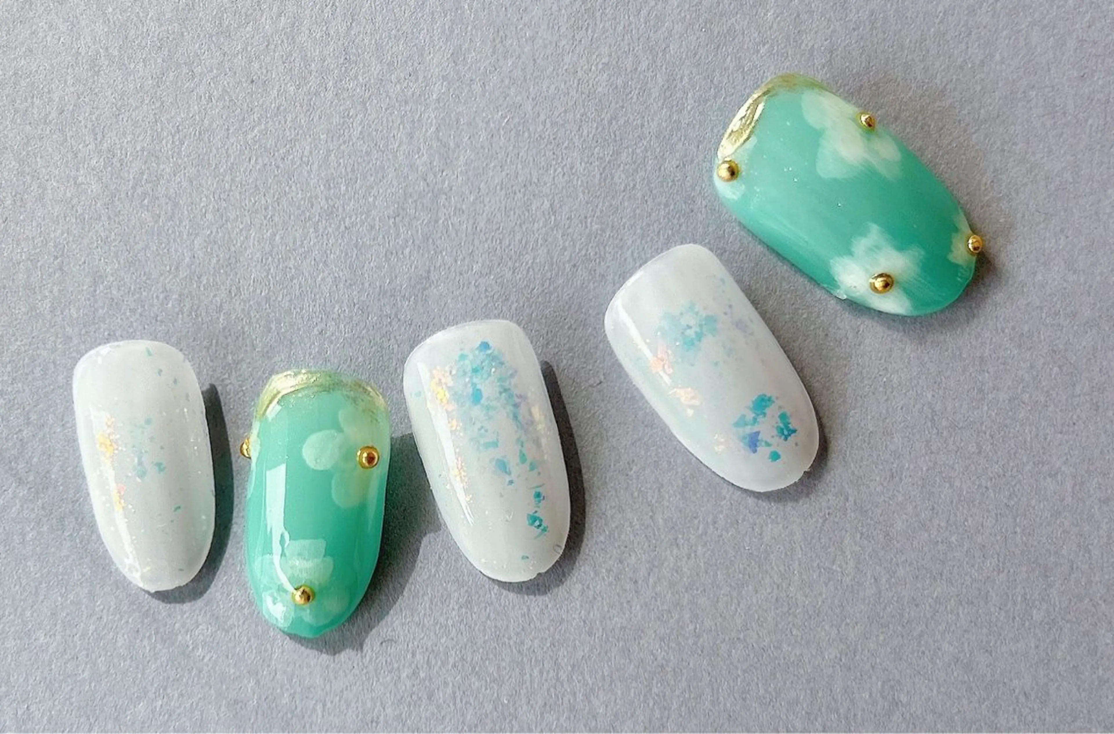 ネイル ハンドネイル ハンドケア newi nail 京橋ayumiのネイルデザイン