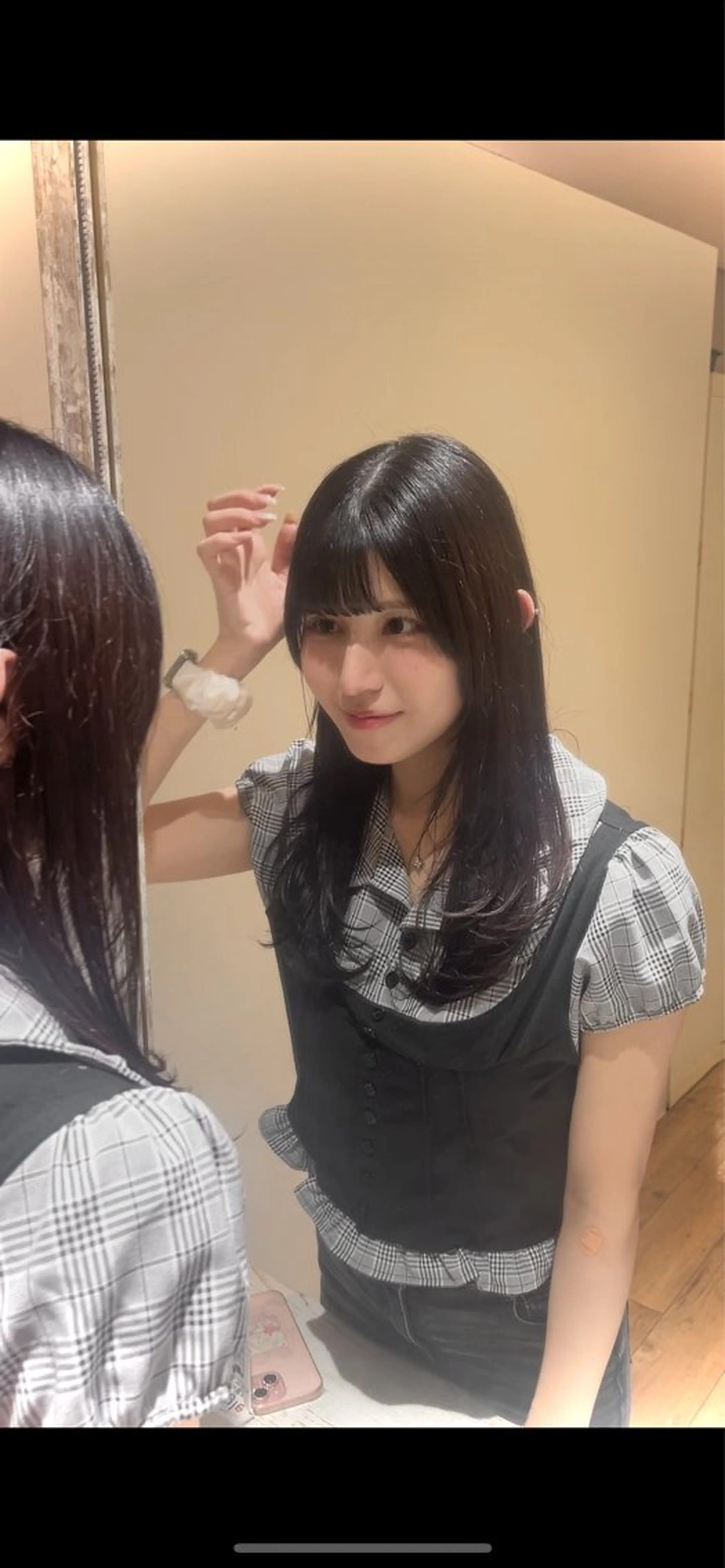 ロング ヘアカラー 寺田 有花のヘアスタイル