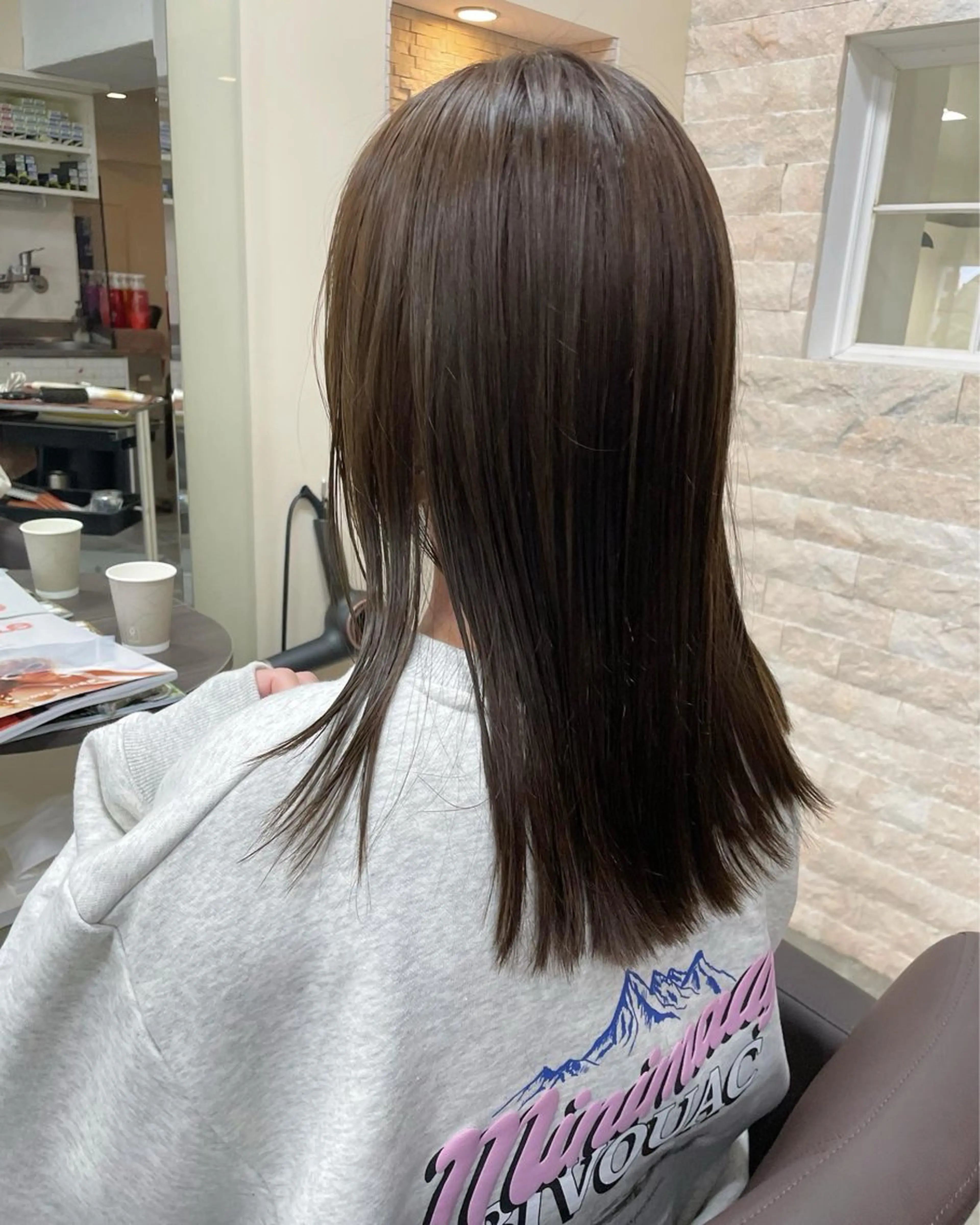 セミロング カット ヘアカラー トリートメント 平 ちひろのヘアスタイル