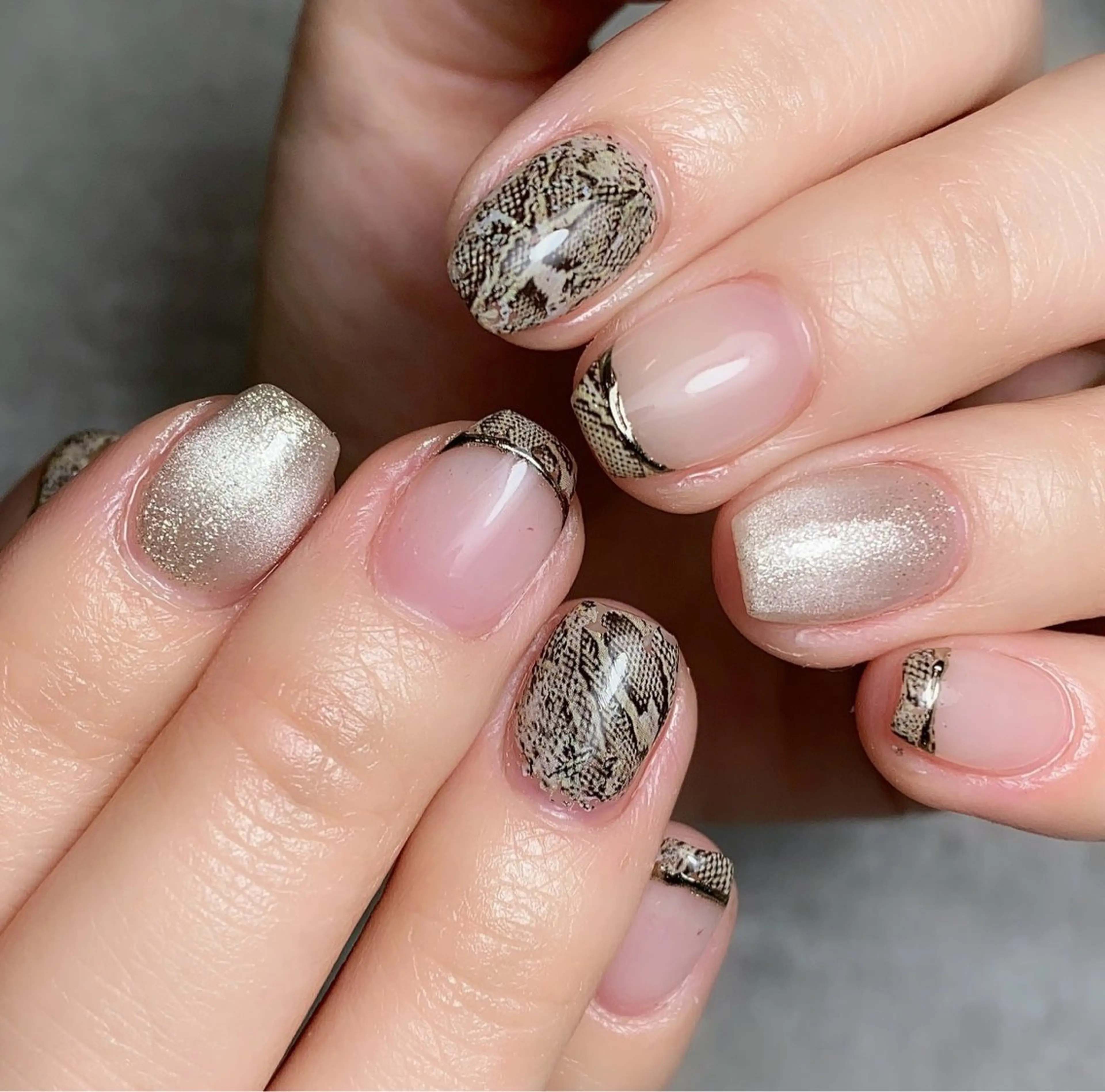 ネイル マグネットネイル ミラーネイル ハンドネイル Narumi nailのネイルデザイン
