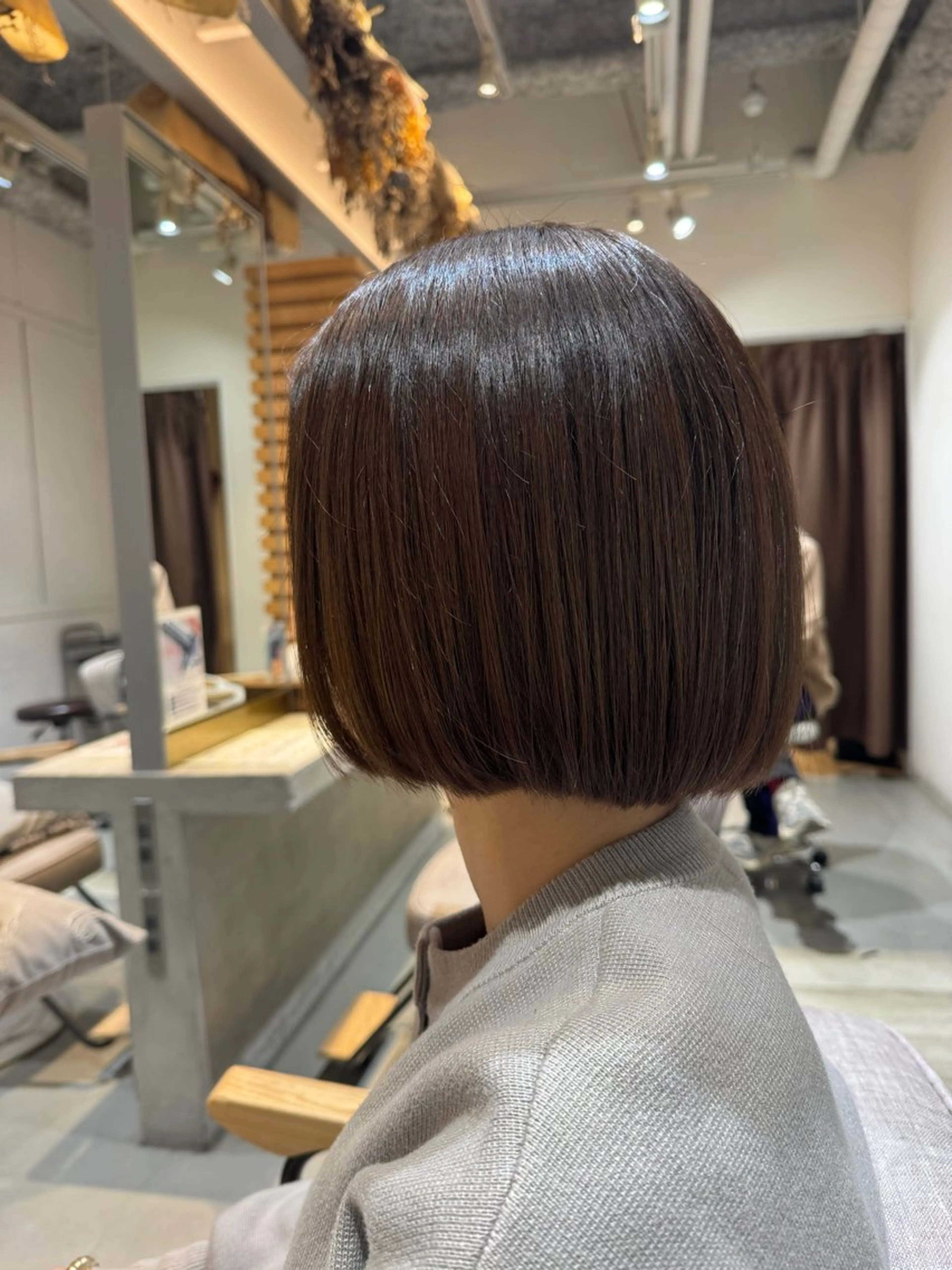 ショート カラー 鄭 勇太のヘアスタイル