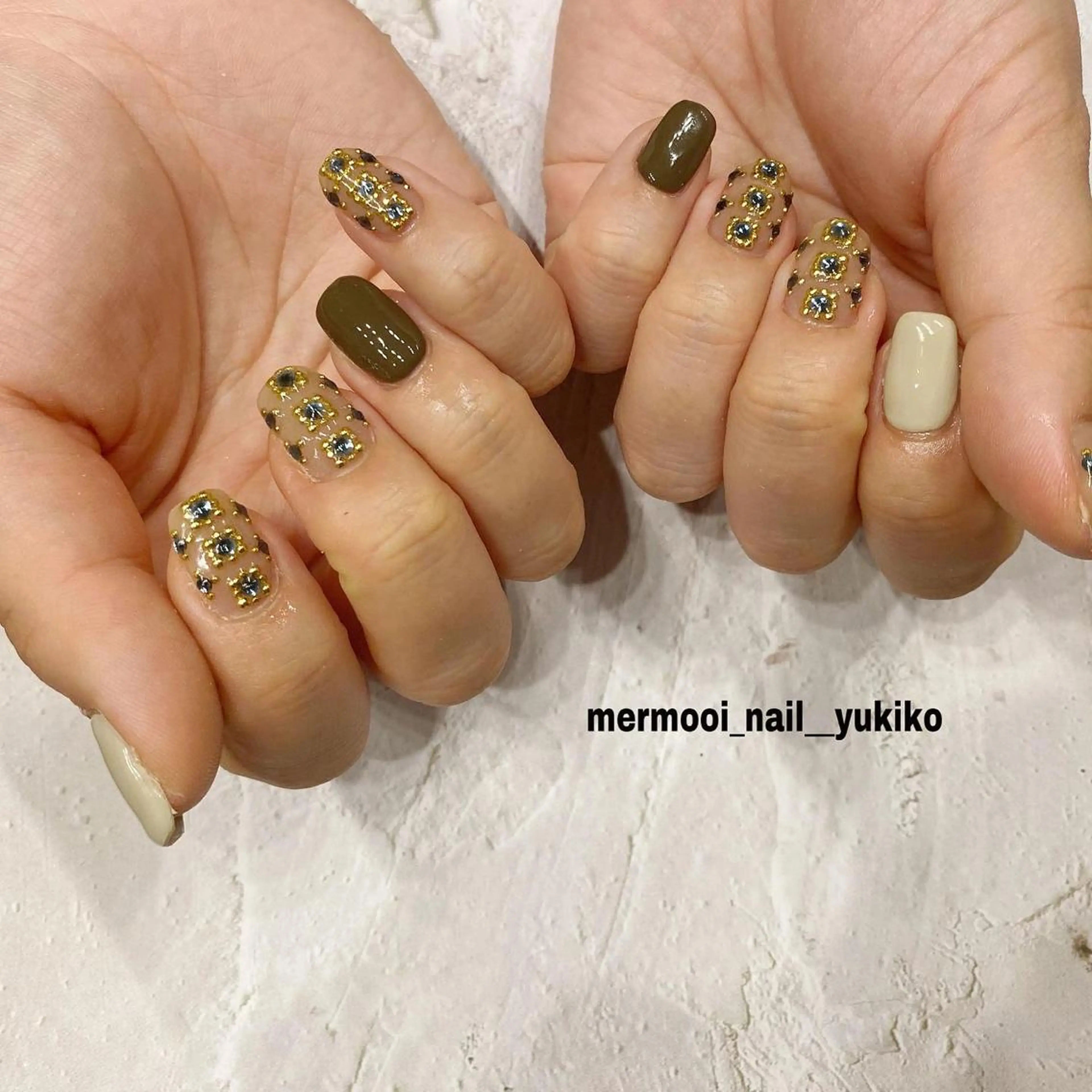 ネイル ネイビー スクエアネイル ストーンネイル ハンドネイル mermooi nailのネイルデザイン