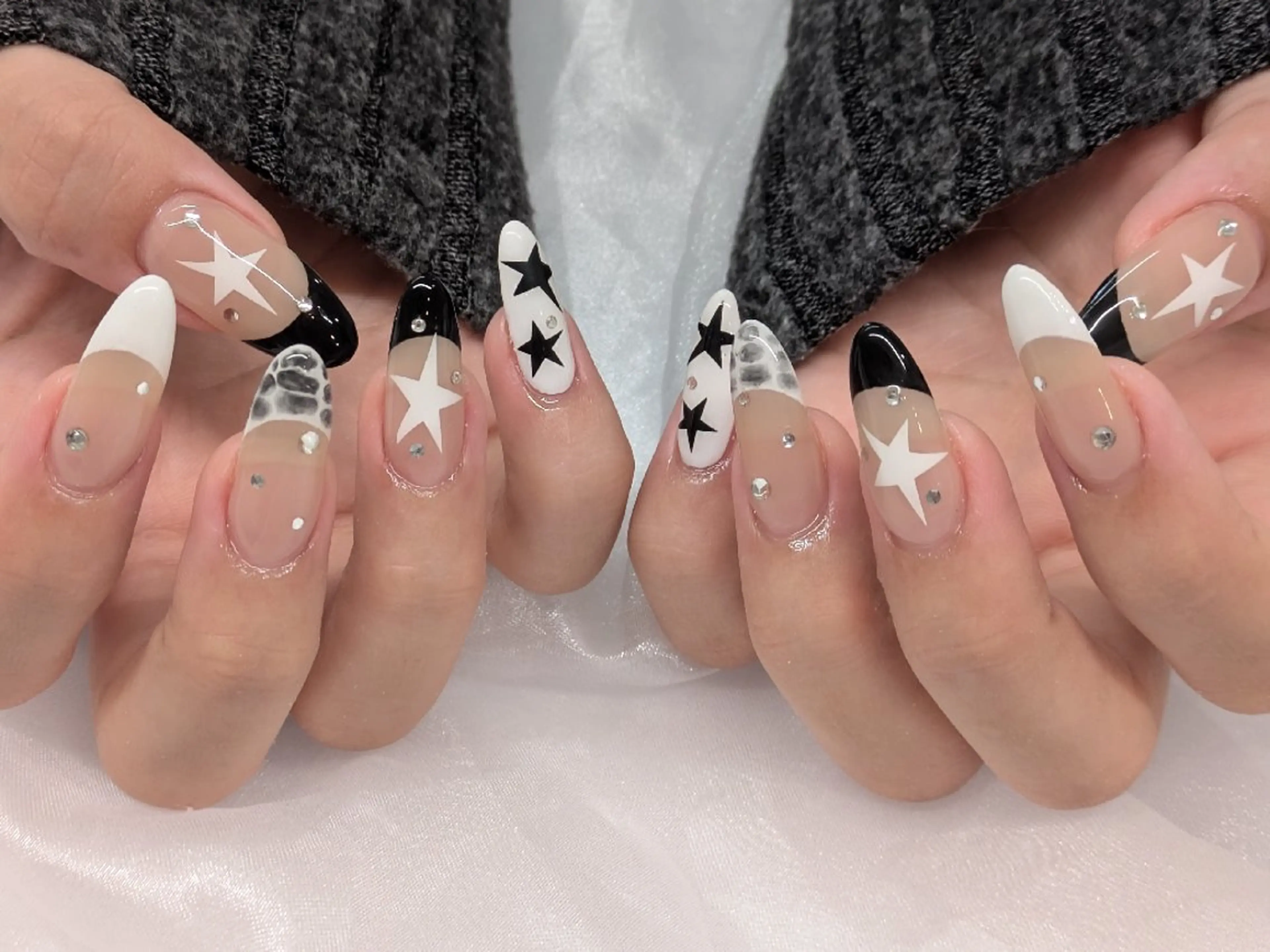 ミディアム GRACE Harukaのネイルデザイン