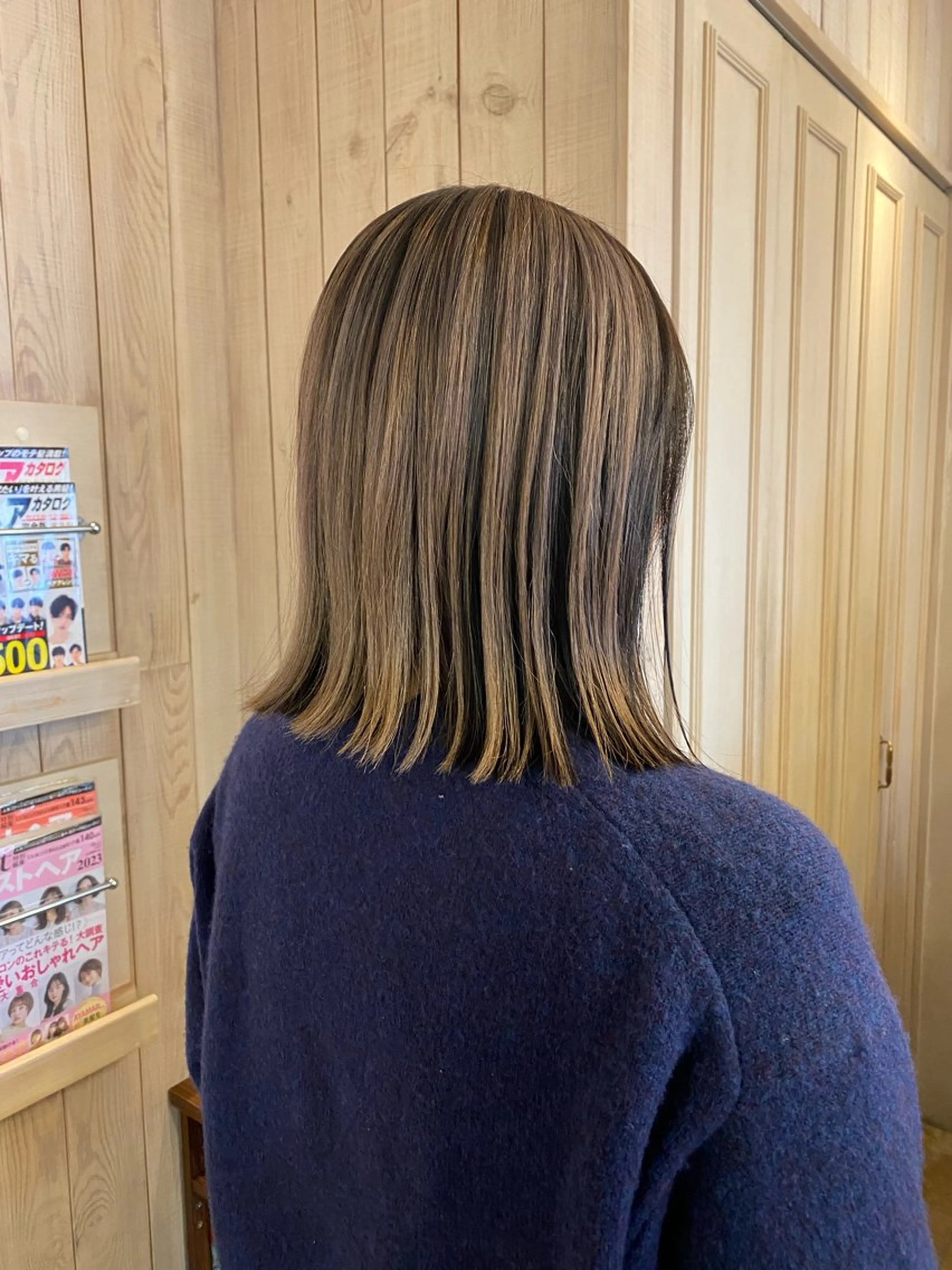 ミディアム 外ハネヘア amie by afloat(エイミーバイアフロート)所属・井上 日菜乃のヘアスタイル