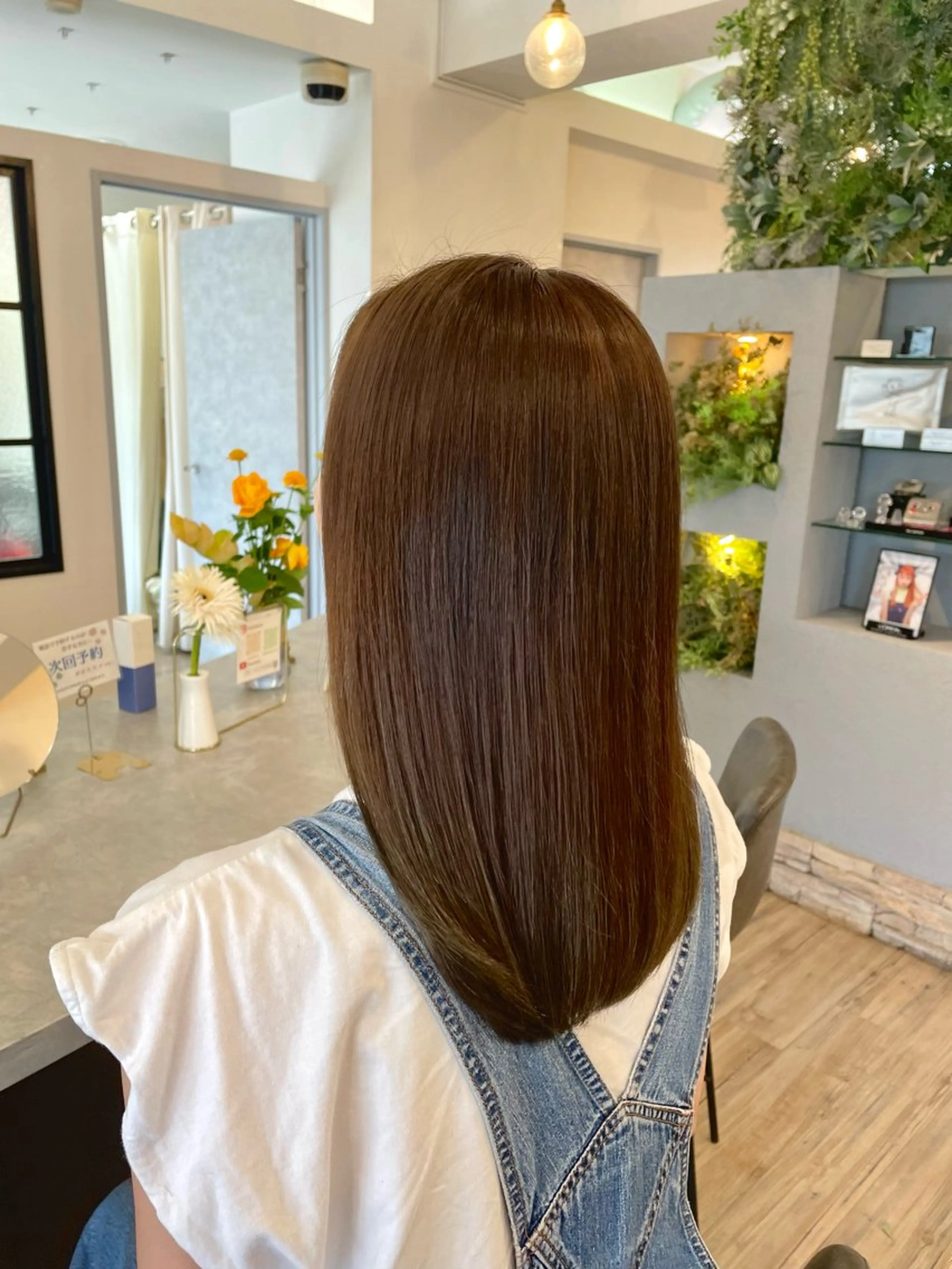 ミディアム カラー カット ヘアカラー トリートメント VISAGE ba.sk 金子詩帆のヘアスタイル