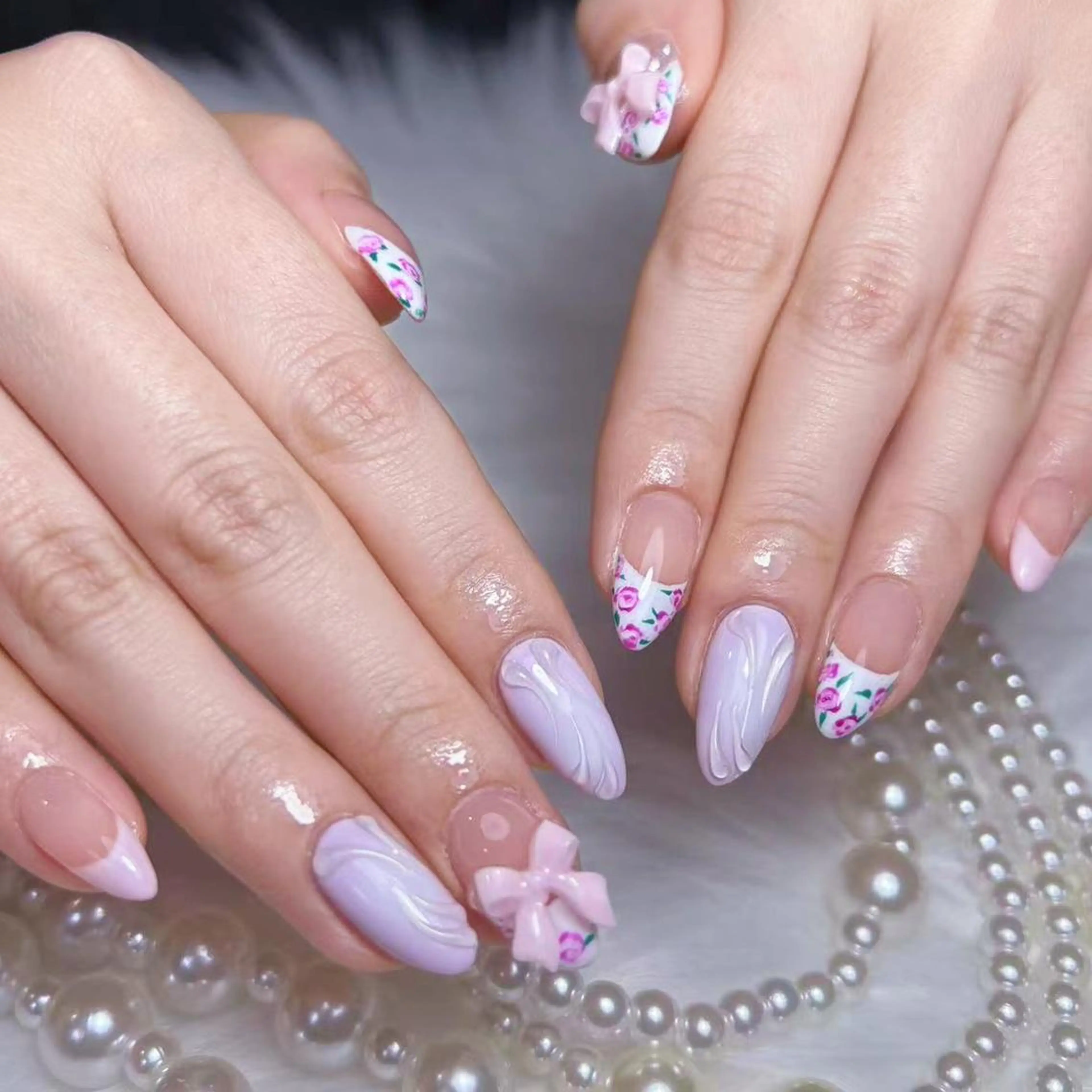 ネイル アートネイル オーロラネイル ガーリー キラキラネイル 韓国ネイル Nail Monsterのネイルデザイン