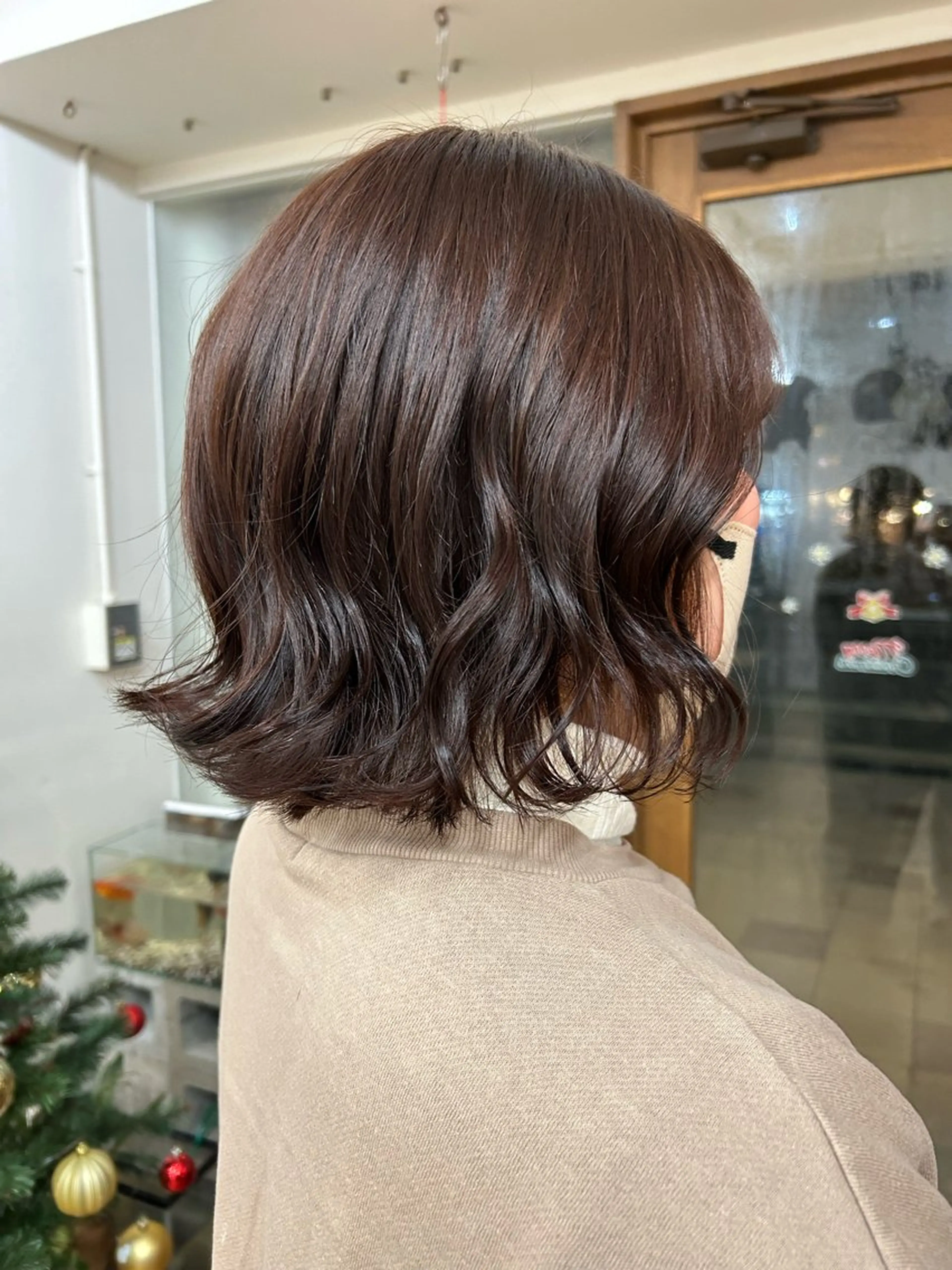 ミディアム カラー 谷岡 聖花のヘアスタイル