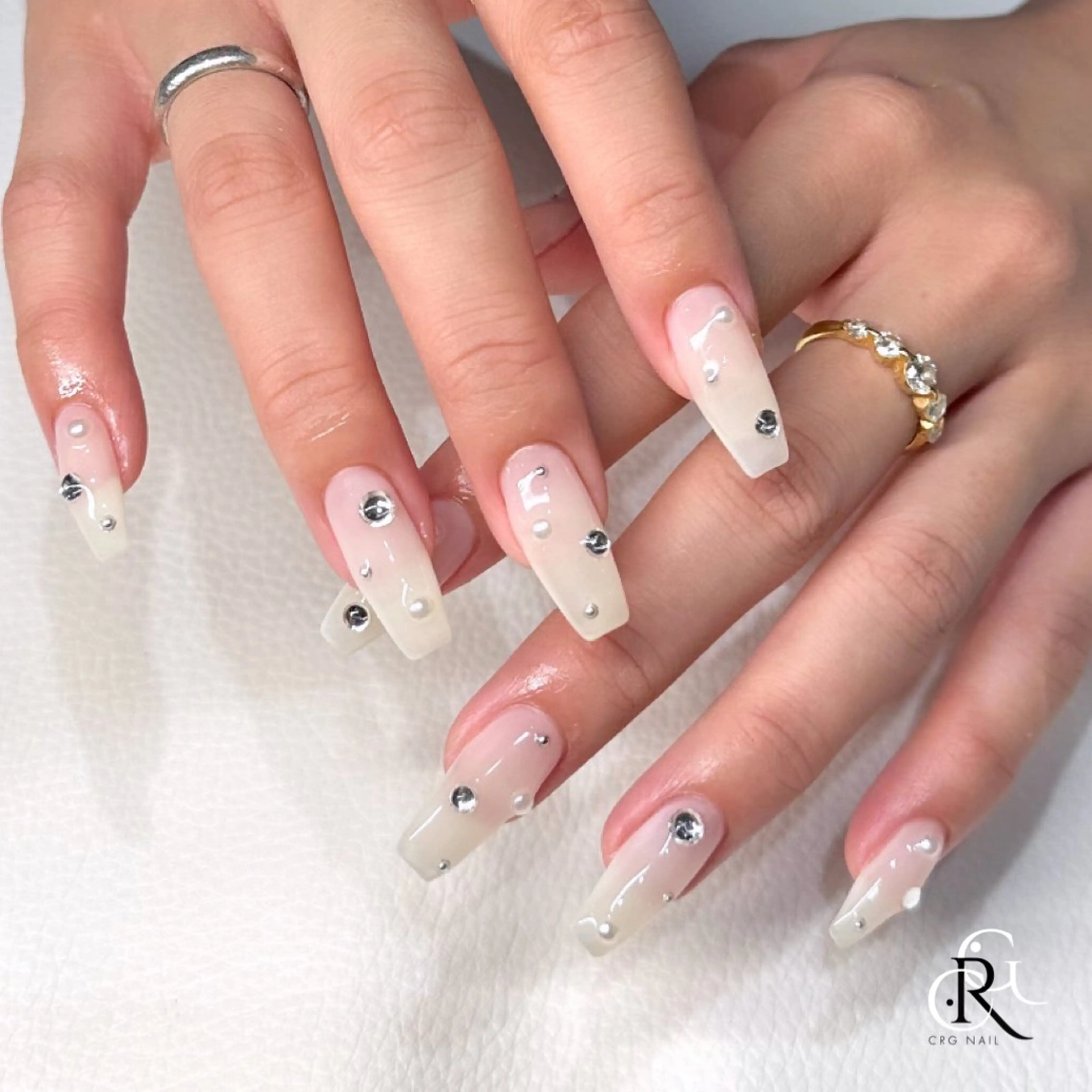 ネイル ハンドネイル 美フォルム✨ CRG　RURIのネイルデザイン
