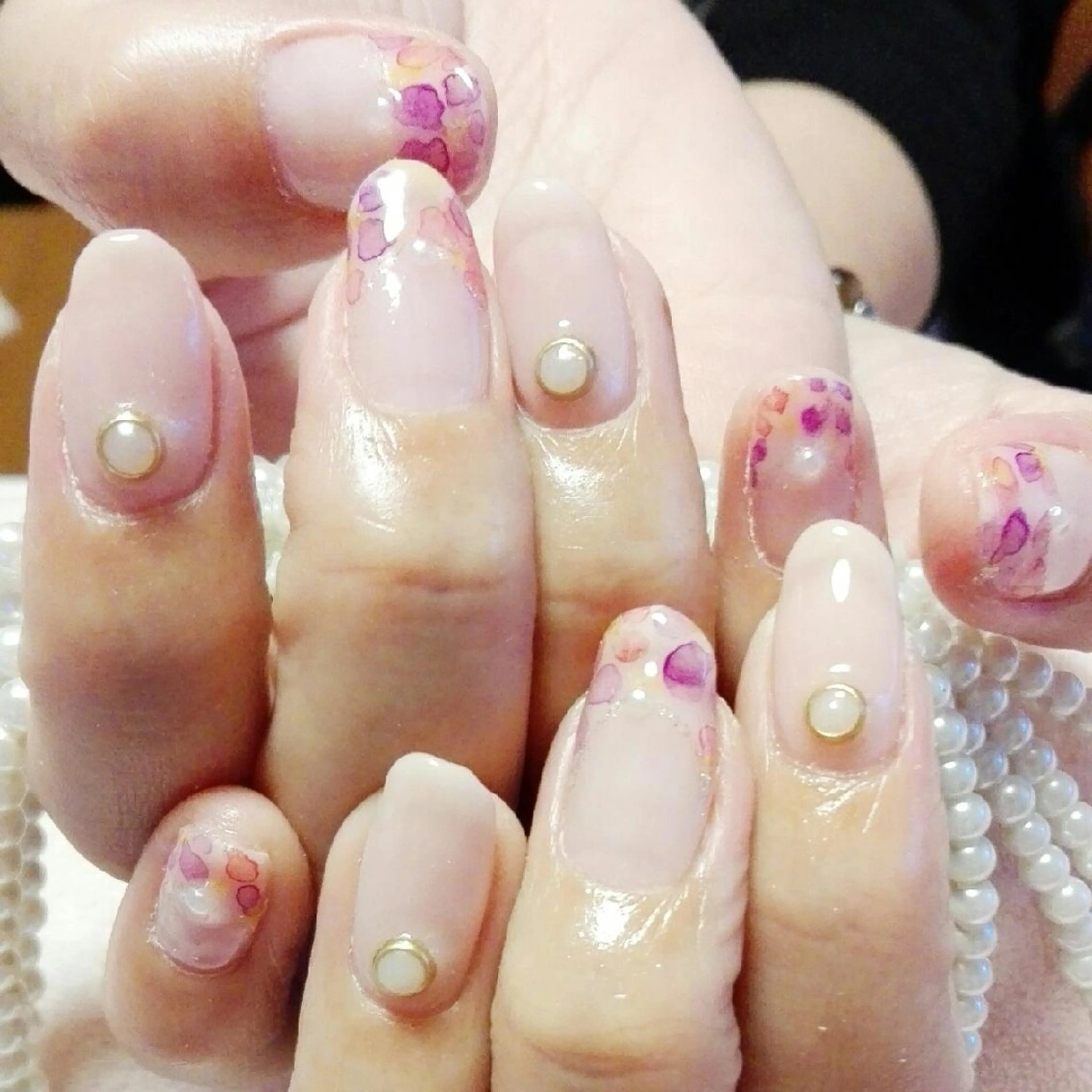 ネイル フラワーネイル フレンチネイル ジェルネイル MANA MANAのネイルデザイン