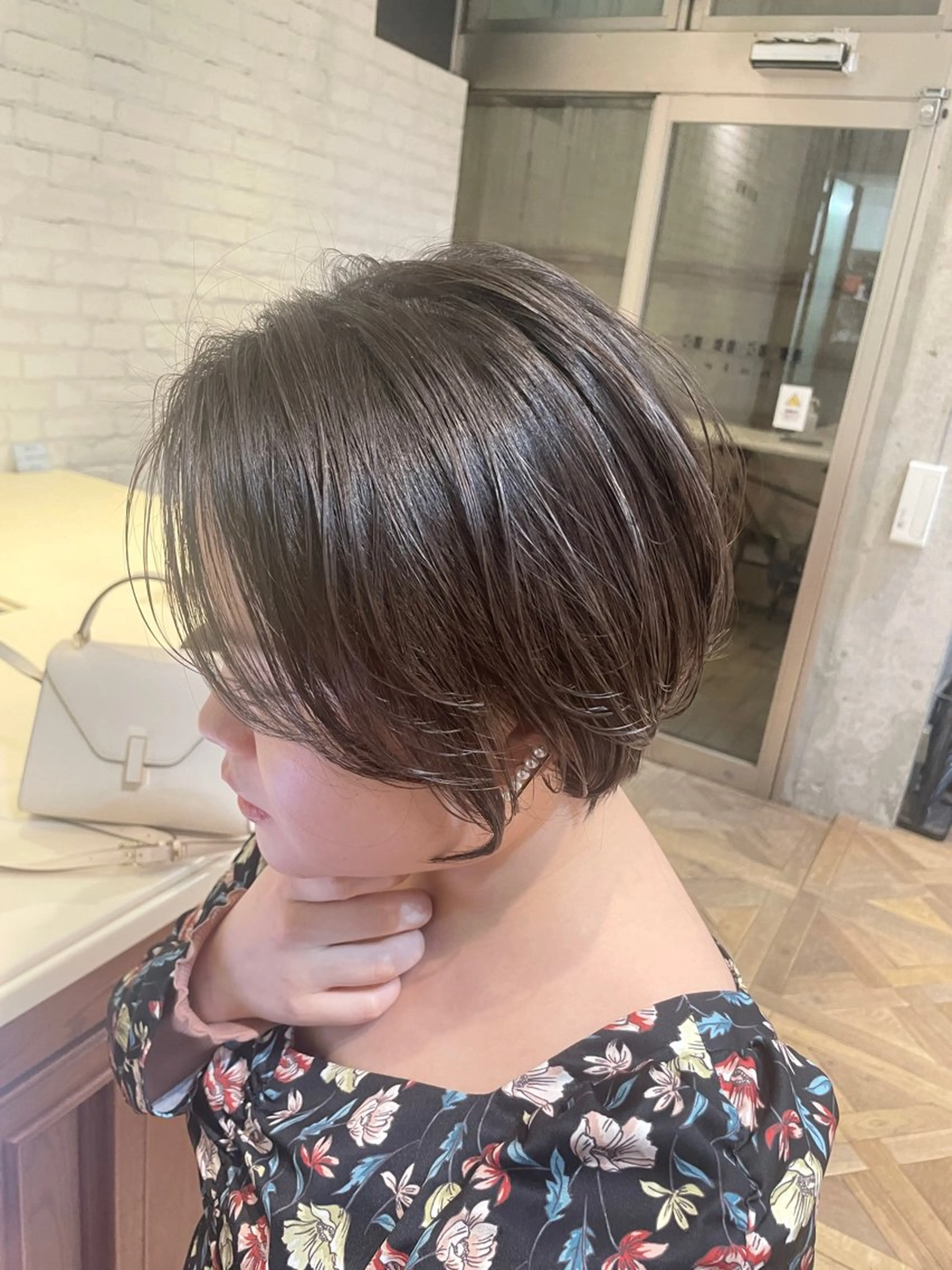 ショート カラー ショートボブ ハンサムショート 丸みショート ボブ ショートヘア カット ヘアカラー トリートメント BEBE所属・ご新規様限定 透明感カラーKANAのヘアスタイル