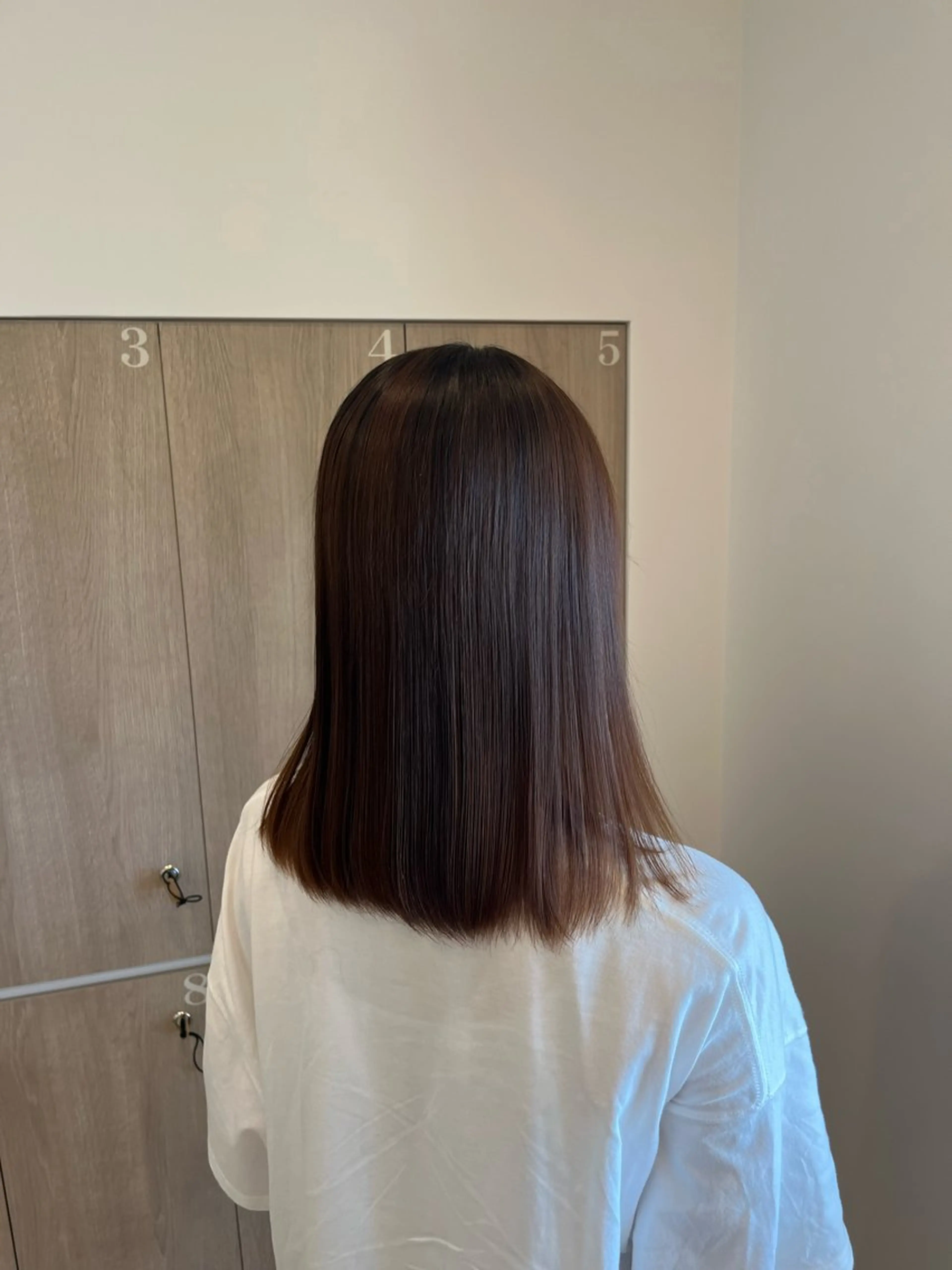 セミロング トリートメント 鈴木 莉菜のヘアスタイル