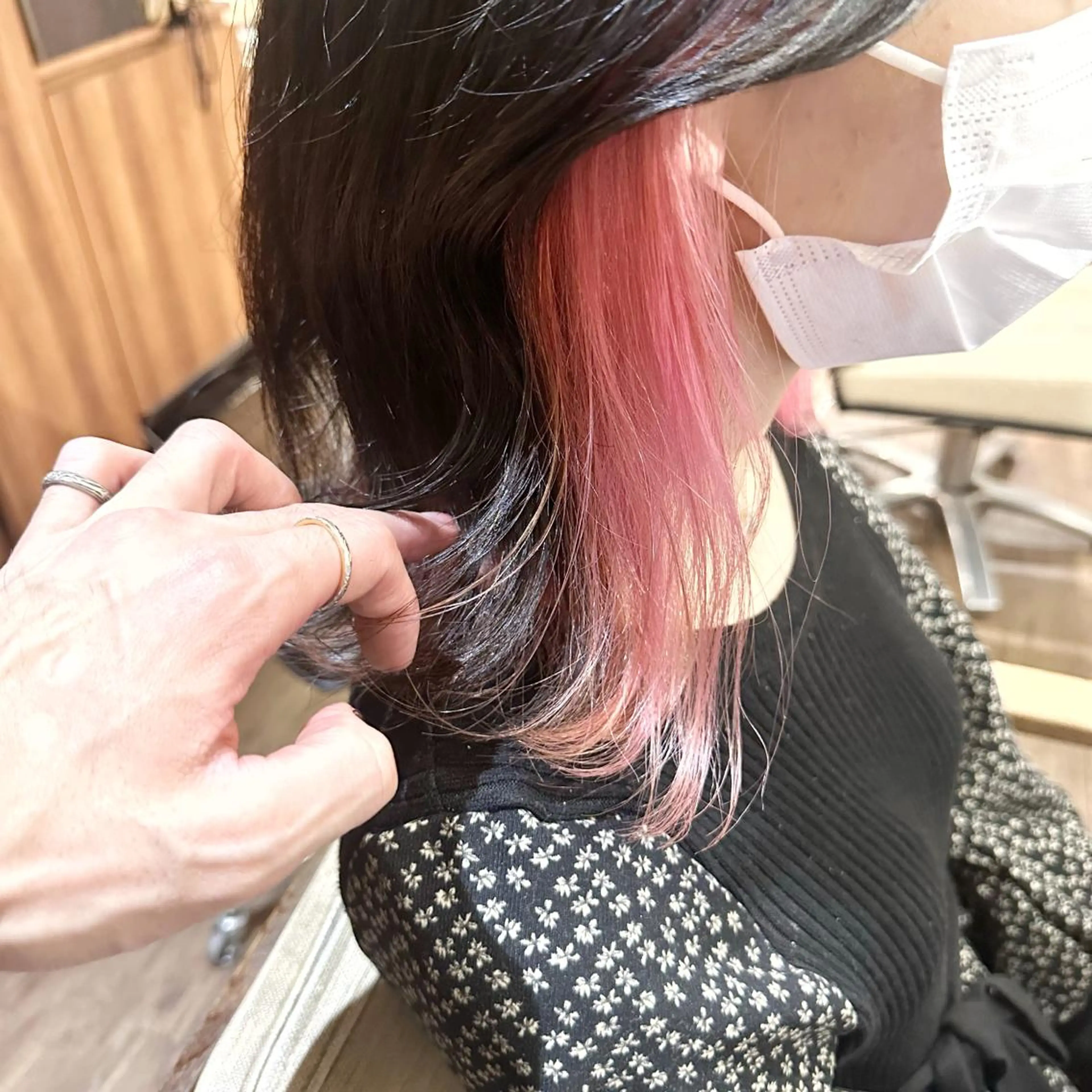 ショート カラー ヘアアレンジ MiU所属・韓国×髪質改善×美髪 縮毛矯正×レイヤーのヘアスタイル