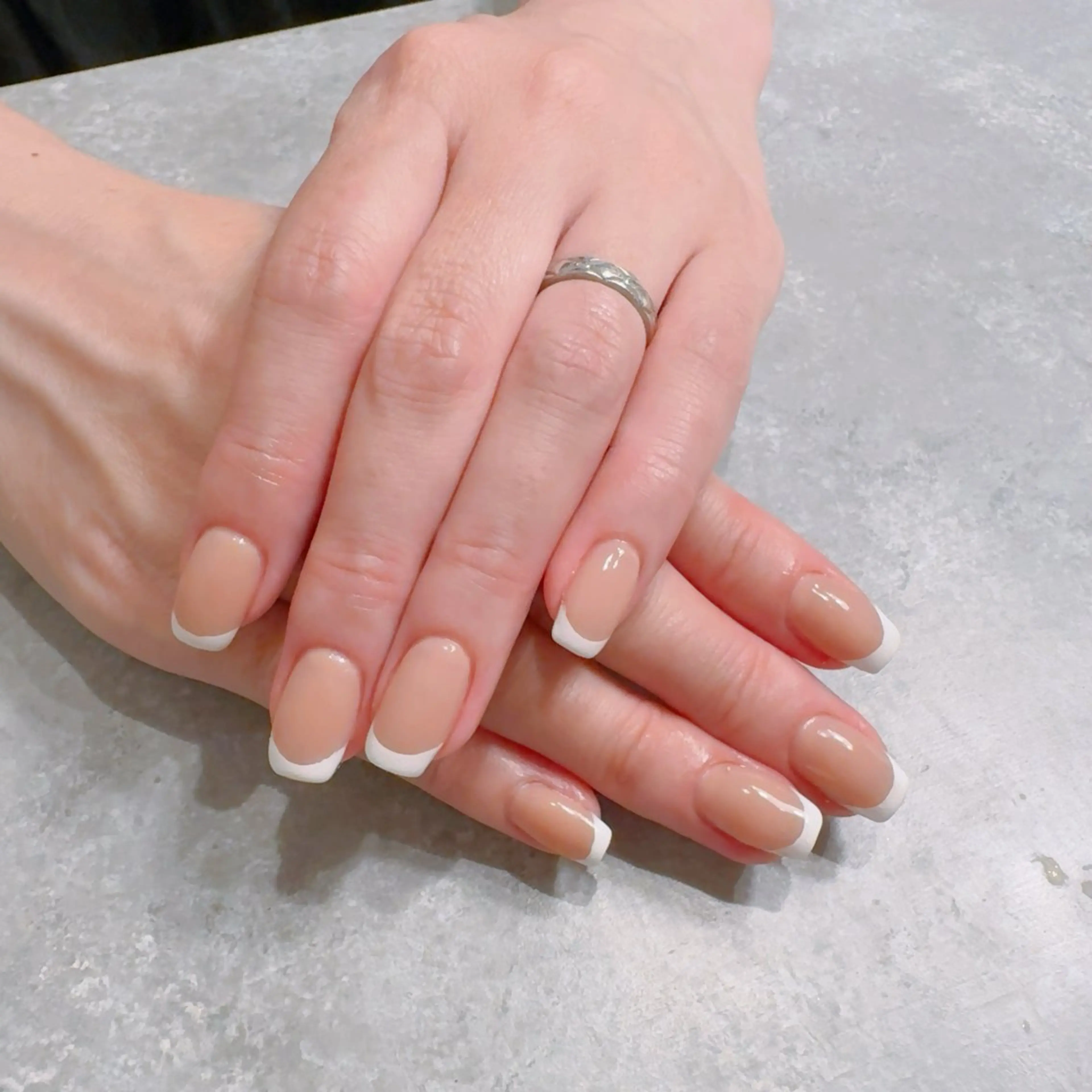 ✨9月限定オープン価格✨ オフ込みフレンチネイル(ミラーフレンチ、ガラスフレンチ+1000円)🍒の写真