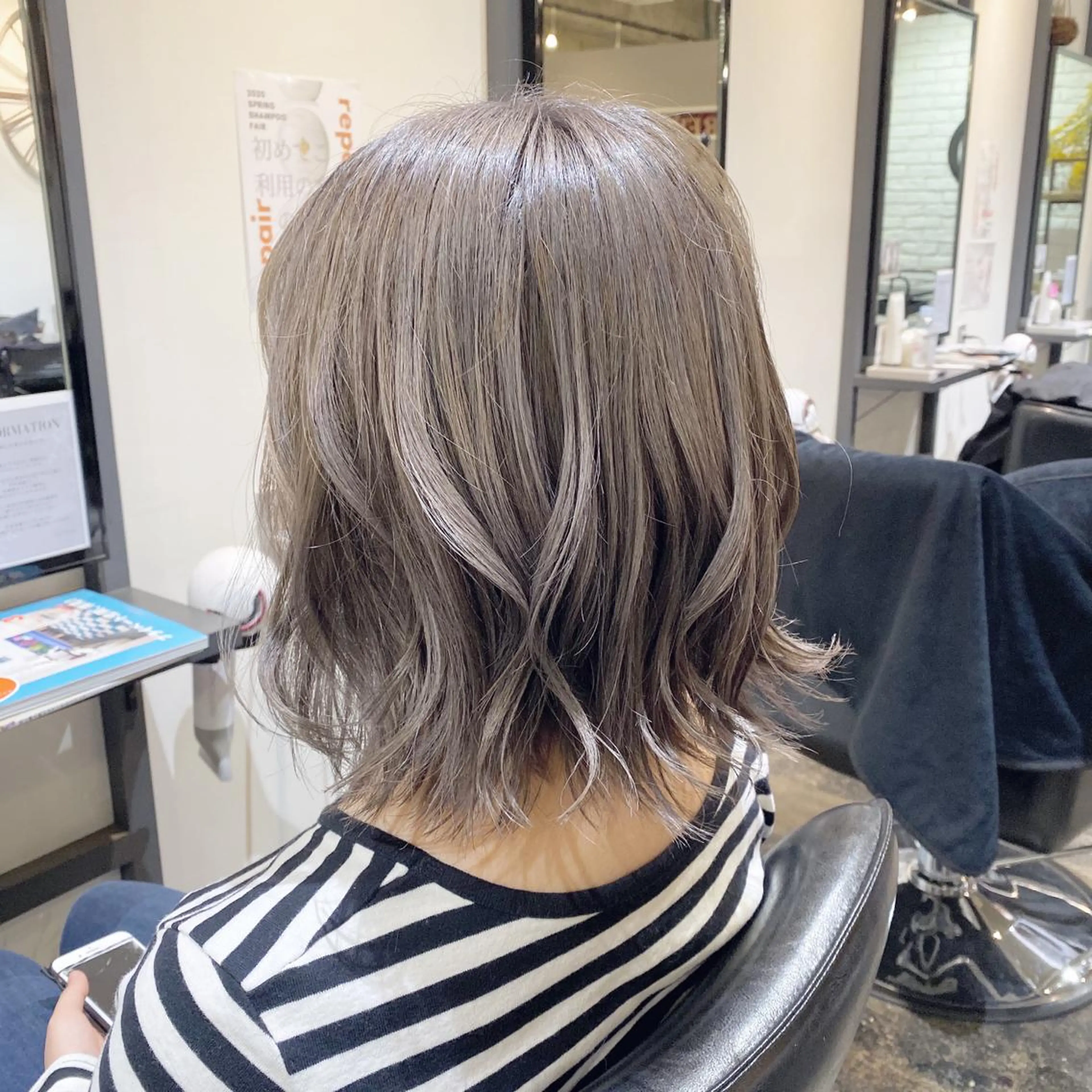 ミディアム カラー TRUCK トラックのヘアスタイル