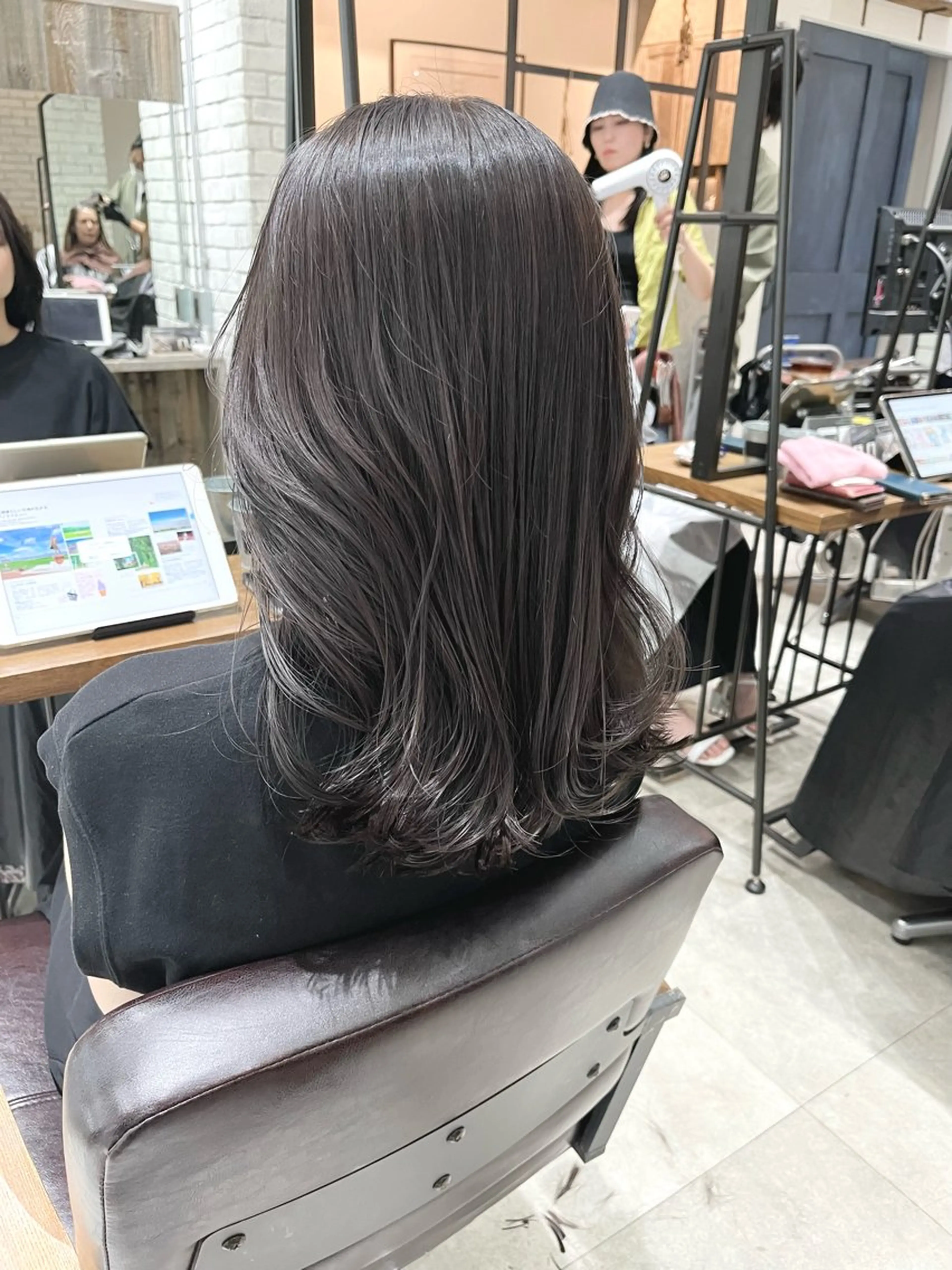 ロング カラー アディクシーカラー アッシュ ベージュカラー ブルーカラー 透明感カラー 🌈透明感カラー 韓 国ヘアこうたろうのヘアスタイル