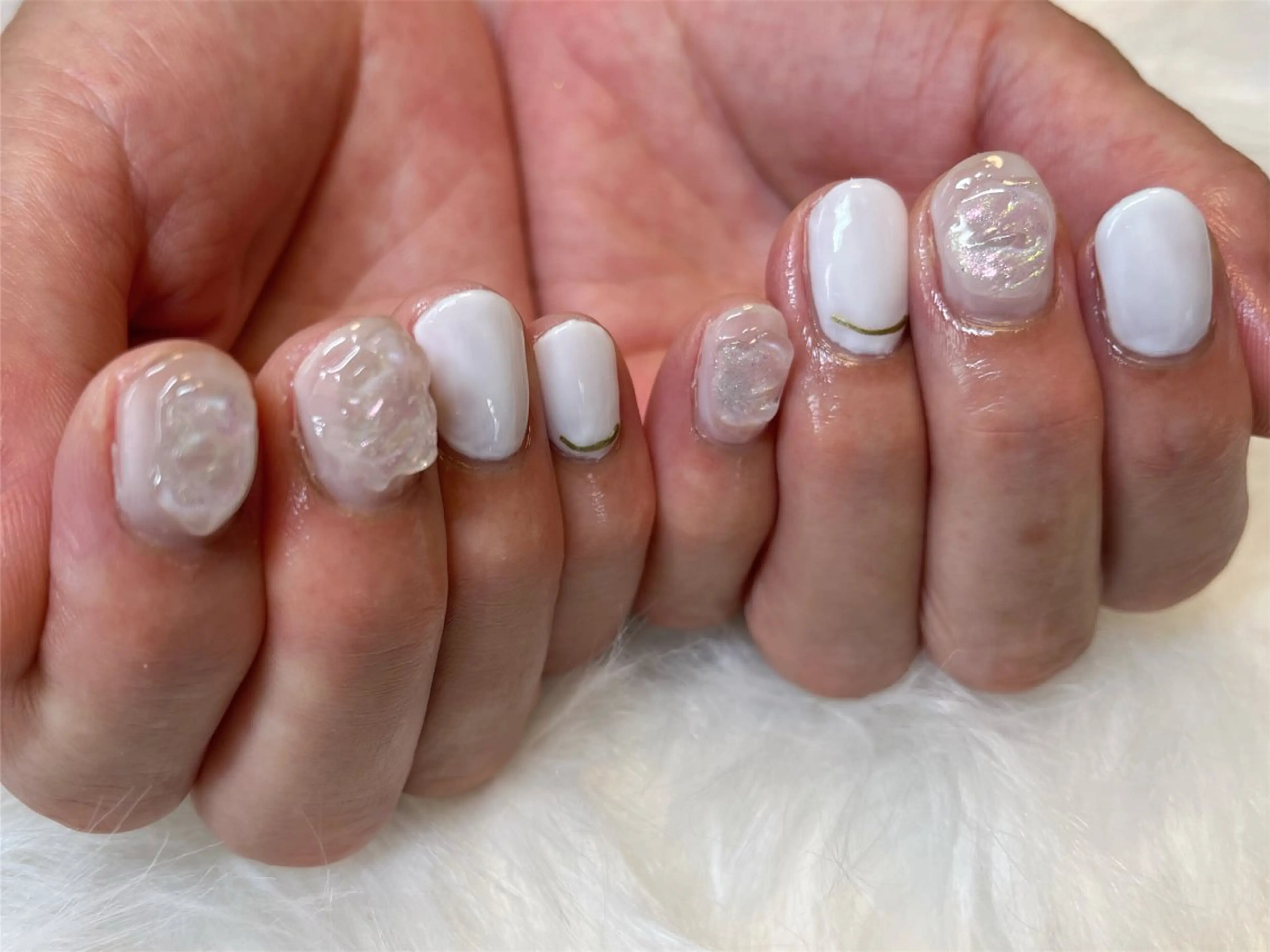 ネイル ホワイト ネイルサロン flatのネイルデザイン