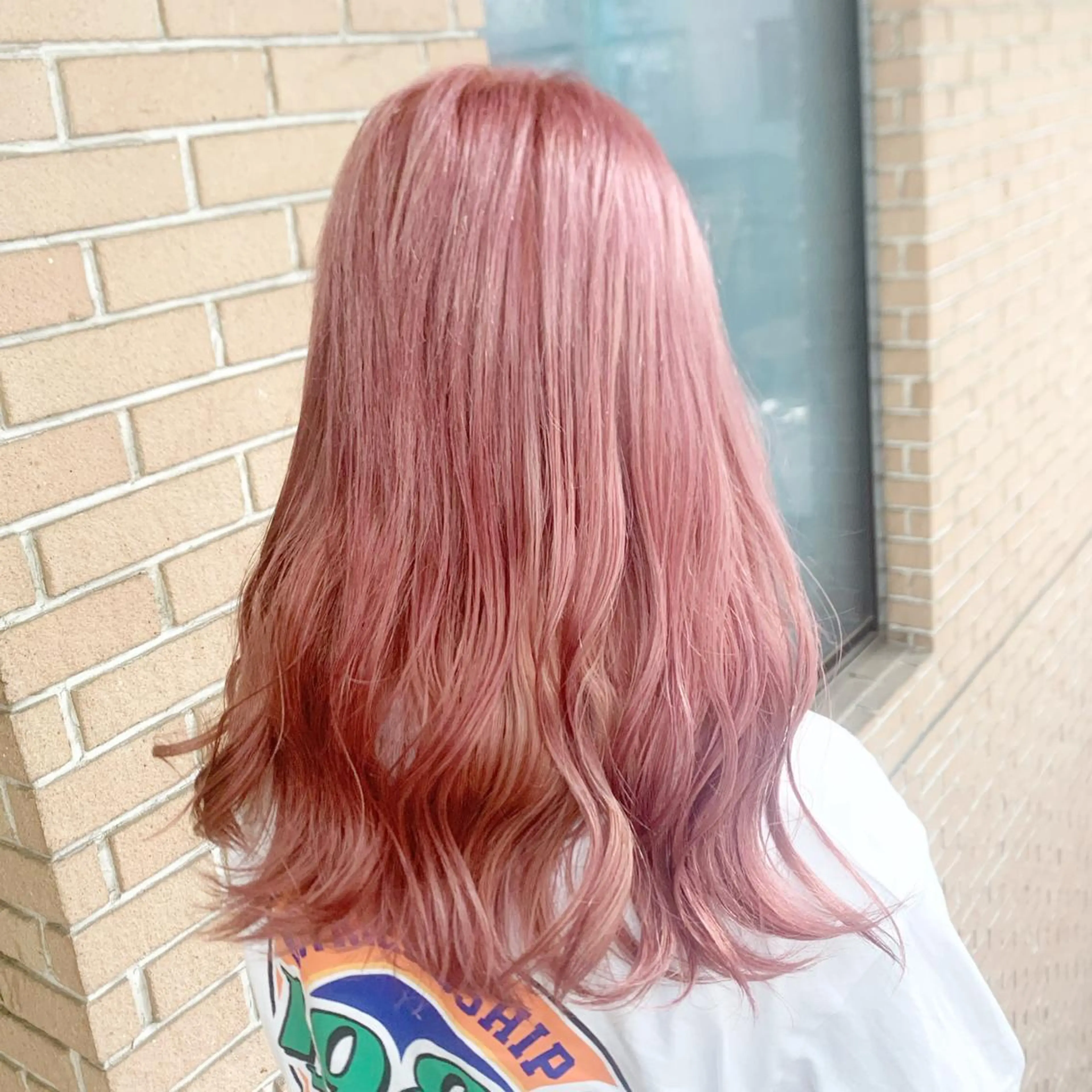 セミロング カラー ヘアアレンジ ブリーチ ヘアカラー ピンクカラー🩷 ヘアセットＮＯ.1のヘアスタイル