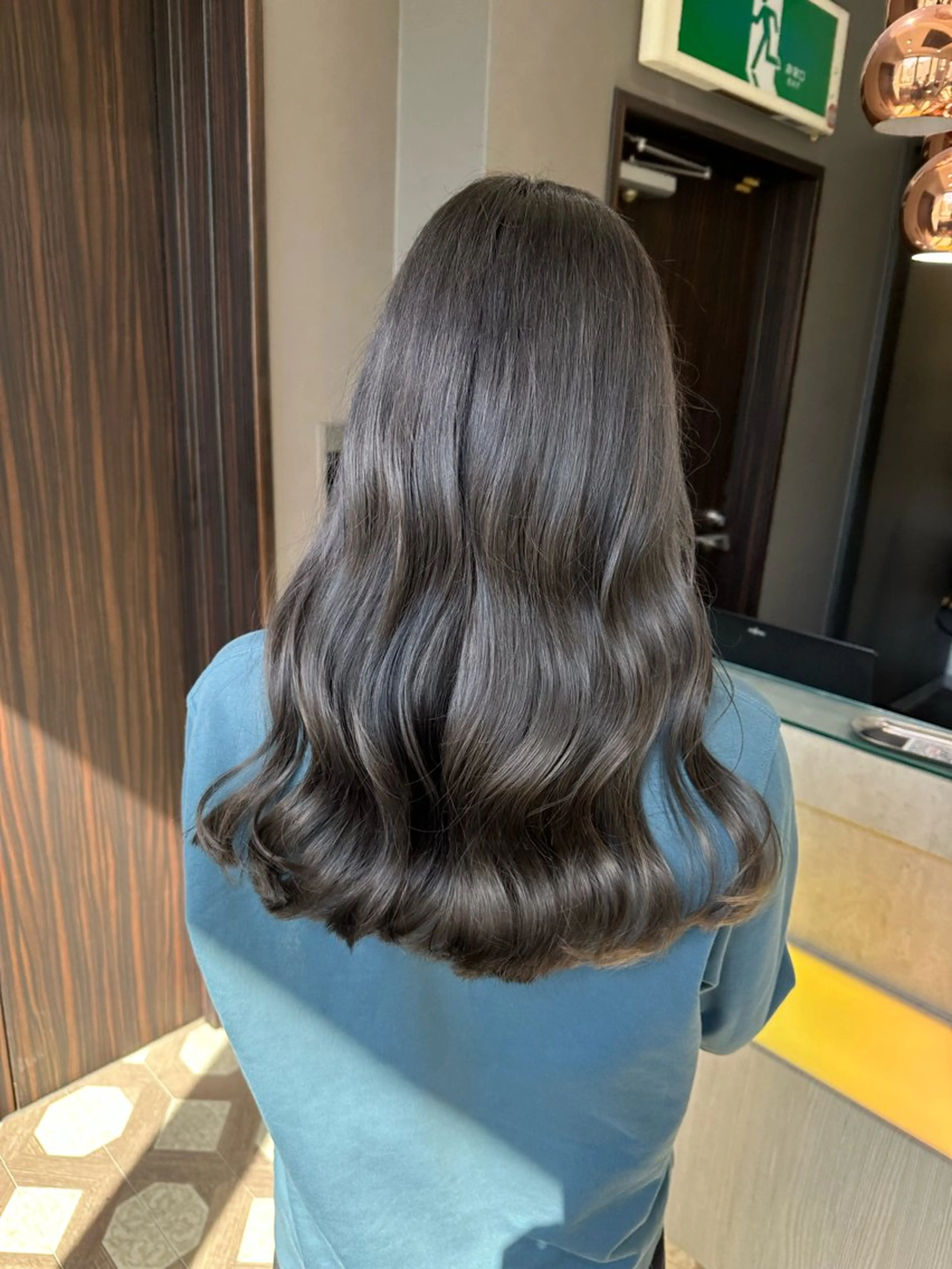 ミディアム カラー カット ヘアカラー トリートメント Roi ofGiseLのヘアスタイル