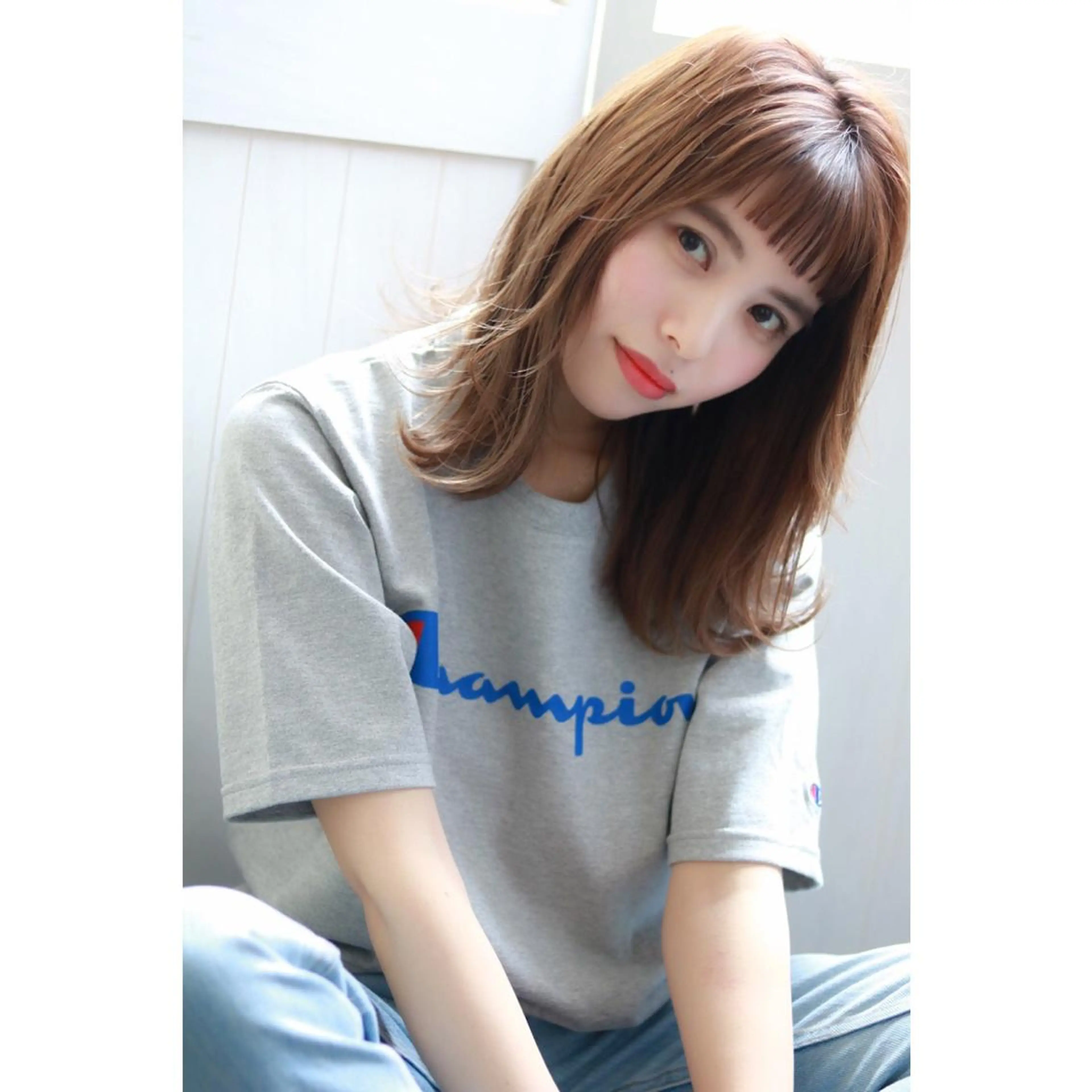ミディアム カット ヘアカラー トリートメント ほさか しんごのヘアスタイル